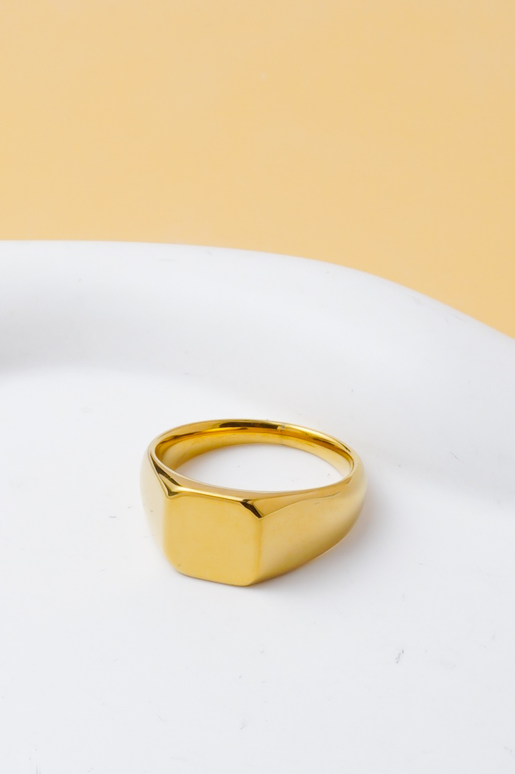 Grossista Ceramik - Anello chevalier minimalista da uomo in acciaio inossidabile (colore a scelta) (US 6-10 / FR 52-62)