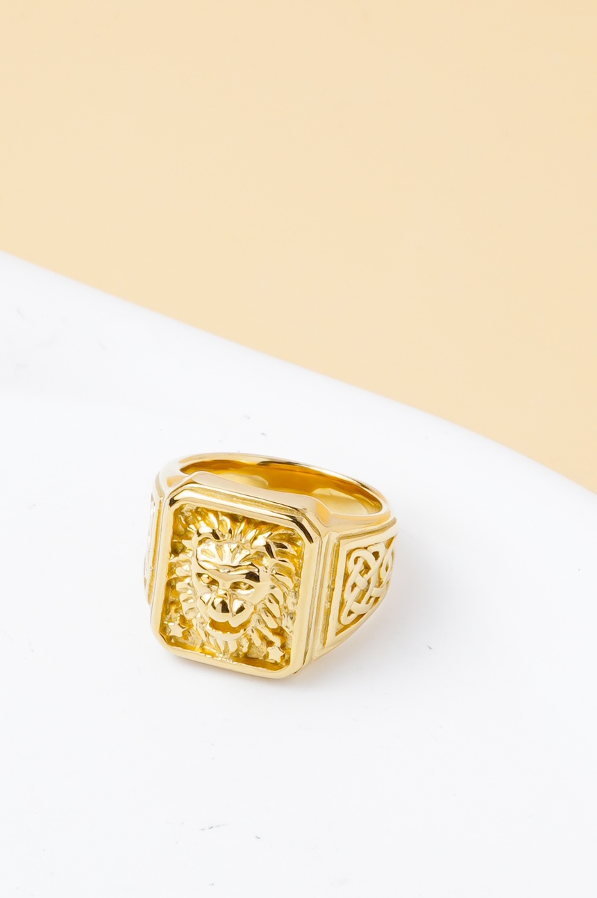 Wholesaler Ceramik - Men's stainless steel ring square gold lion head signet – sizes US 9–13 (FR 60–70)