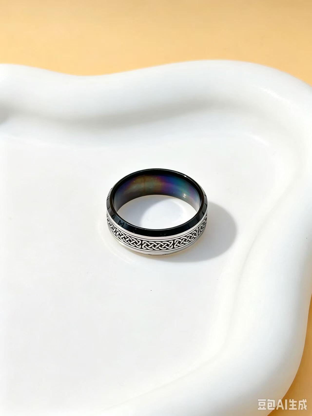Grossista Ceramik - Anello Nodo Celtico Nero Acciaio Inossidabile | Modello Unisex Stile Irlandese