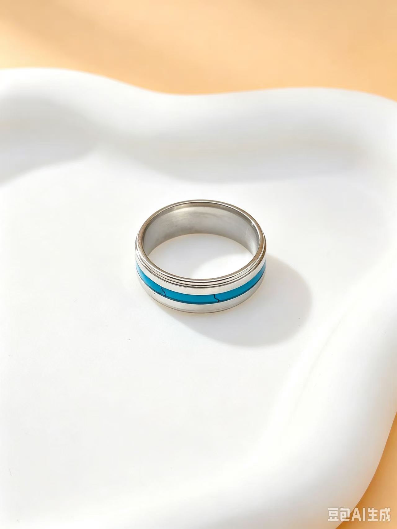 Grossiste Ceramik - Bague en acier inoxydable incrustée turquoise veinée | Modèle unisexe anti-stress Grossiste Ceramik - Bague en acier inoxydable incrustée turquoise veinée | Modèle unisexe anti-stress
