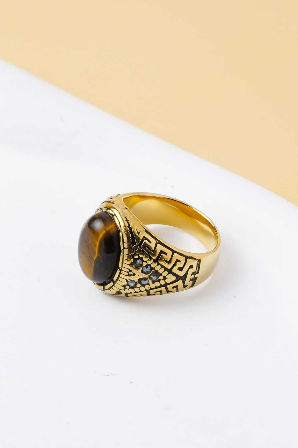 Wholesaler Ceramik - Men's stainless steel signet ring with oval tiger eye stone – color of your choice – sizes US 8–10 (FR 57–62)