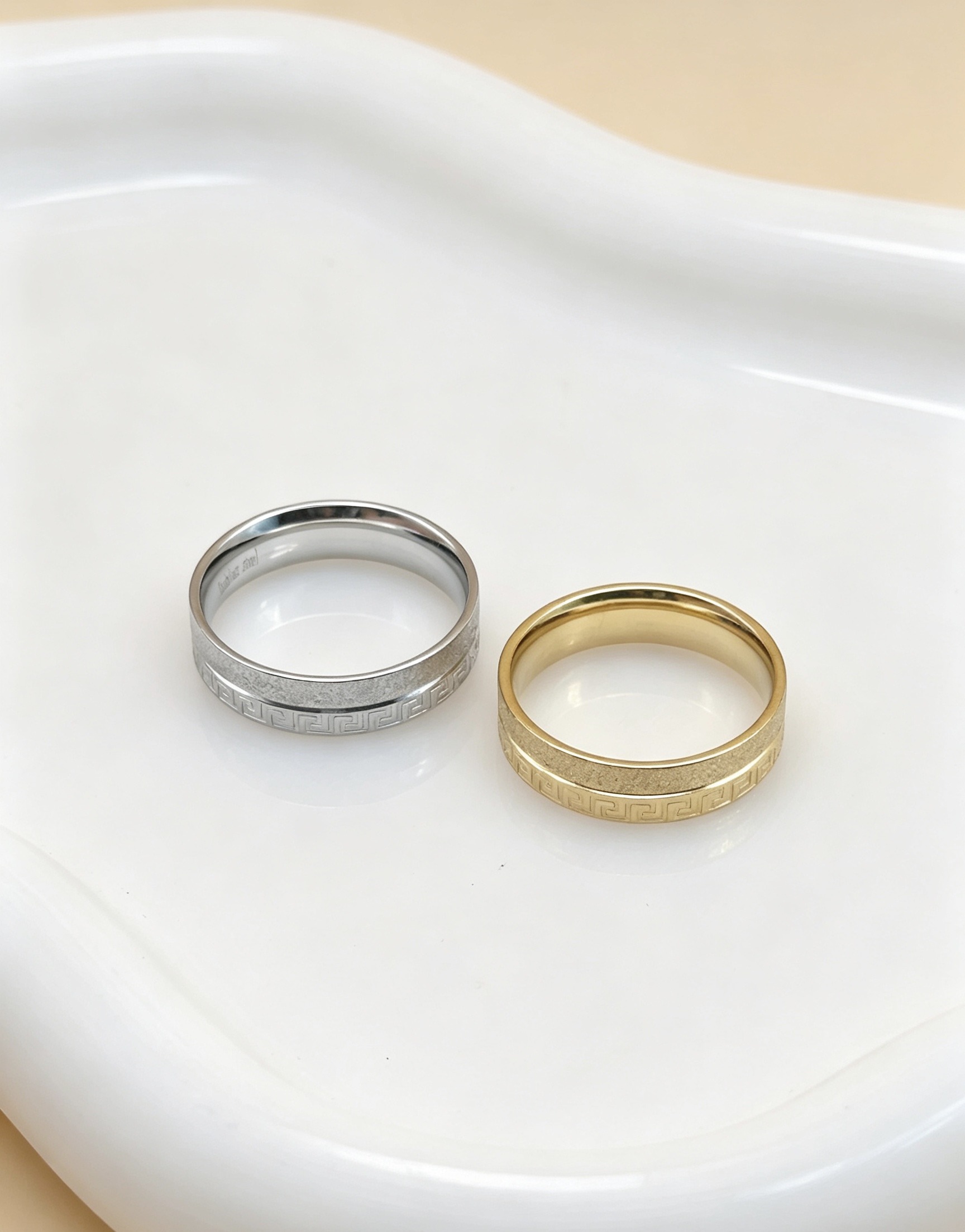Großhändler Ceramik - Herrenring mit Griechischem Muster – Gold & Silber ✨