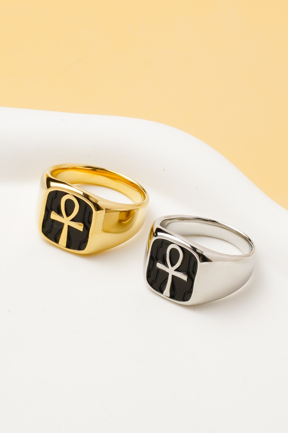 Großhändler Ceramik - Herrenring mit Ankh-Symbol aus Edelstahl – Farbwahl – Größen US 7-13 / FR 55-70