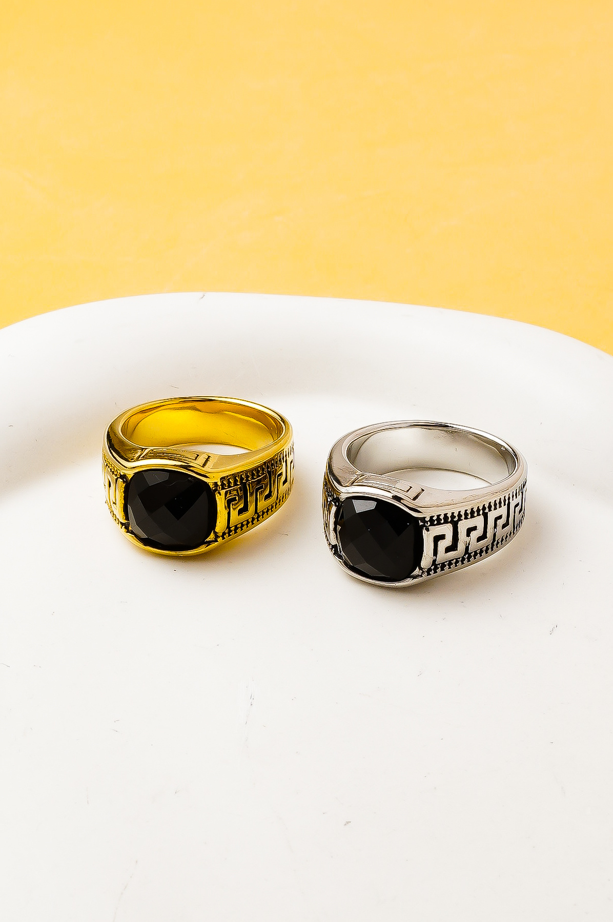 Grossista Ceramik - Anello Uomo Vintage in Acciaio Inossidabile – US 8-13 / FR 57-70