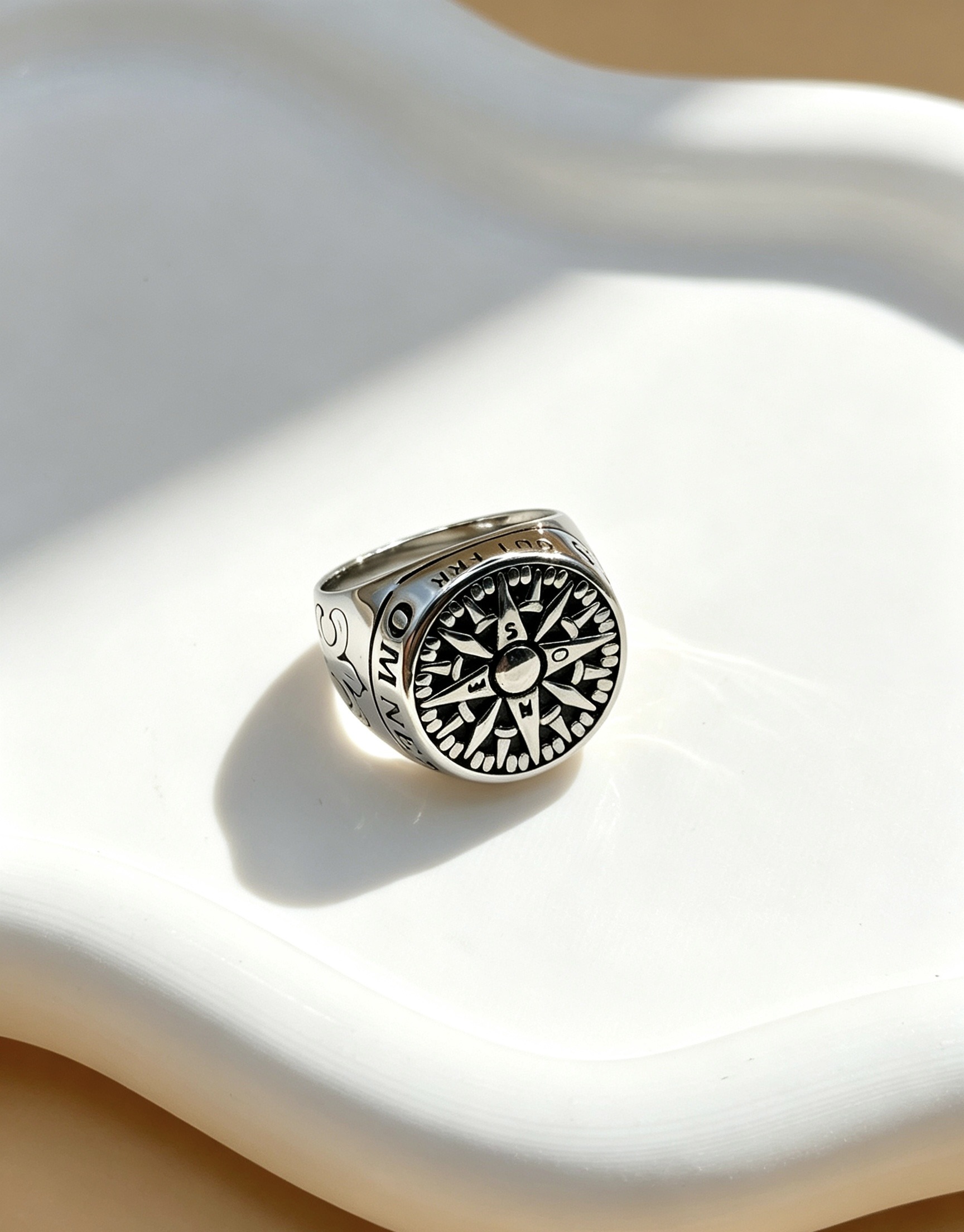 Grossiste Ceramik - Bague homme rose des vents – Style aventurier