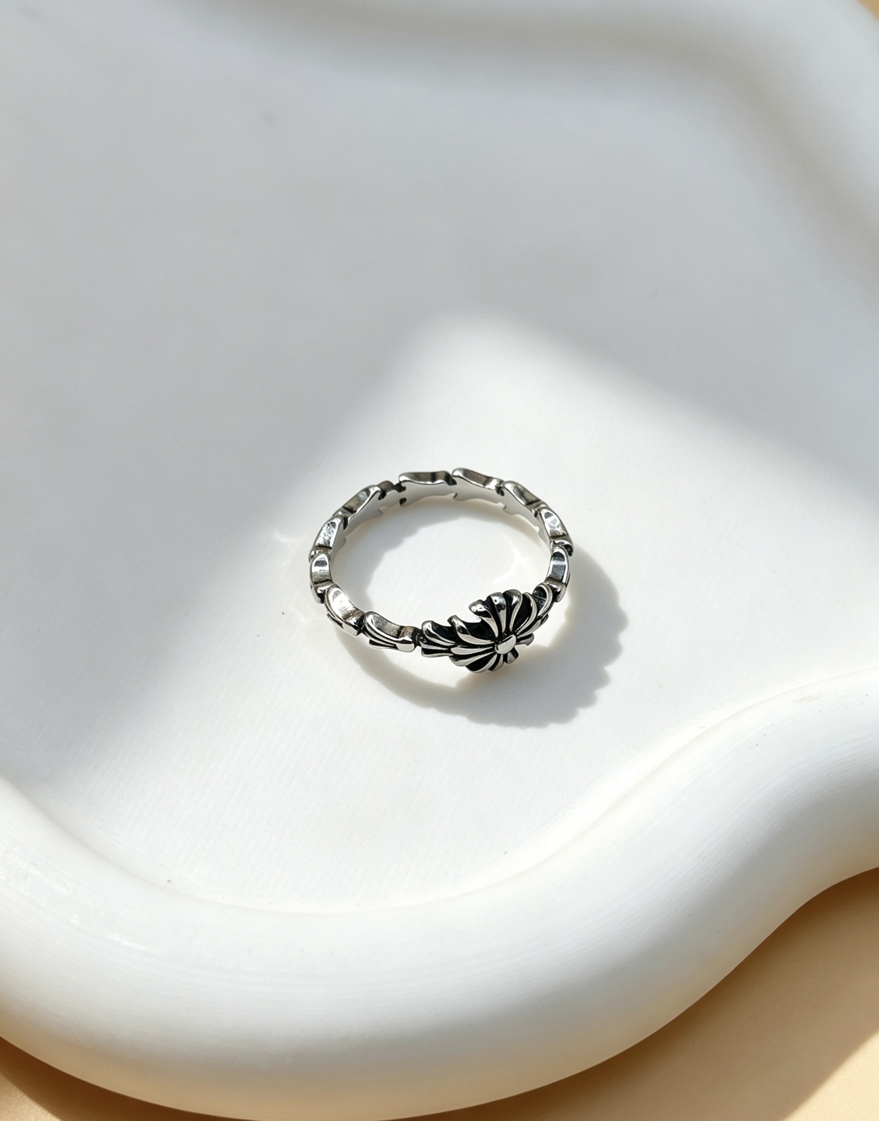 Grossiste Ceramik - Bague homme en acier – Design vintage & caractère affirmé