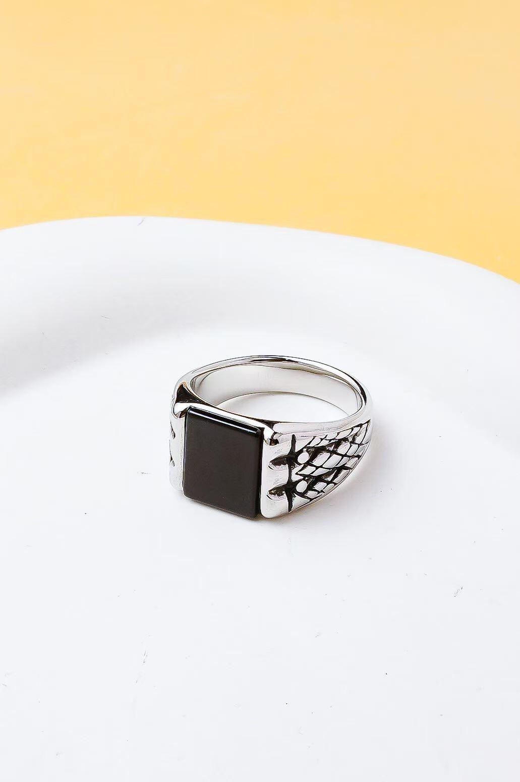 Grossiste Ceramik - Bague Homme Chevalière Carrée Noire – Acier Inoxydable