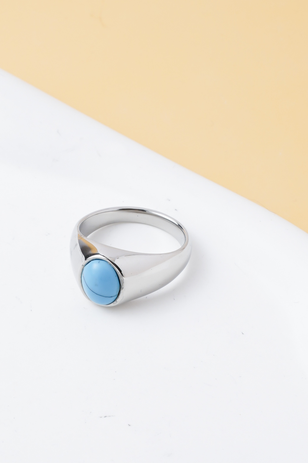 Grossista Ceramik - Anello da uomo in acciaio inossidabile con pietra ovale colorata – colore a scelta – misure US 6–13 (FR 52–70)