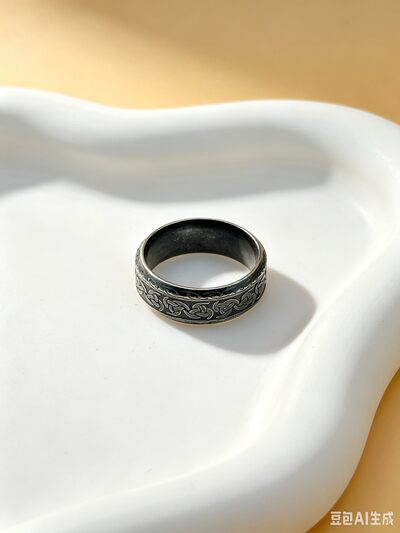 Grossiste Ceramik - Bague à motifs nœuds celtiques | Style vintage oxydé, homme & femme Grossiste Ceramik - Bague à motifs nœuds celtiques | Style vintage oxydé, homme & femme