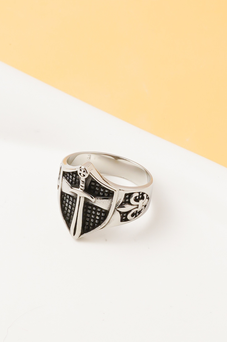 Großhändler Ceramik - Herrenring mit Mittelalterlichem Kreuz – Gotischer Edelstahl-Siegelring – Biker-Stil – Größen US 7 bis 12 / FR 55 bis 67