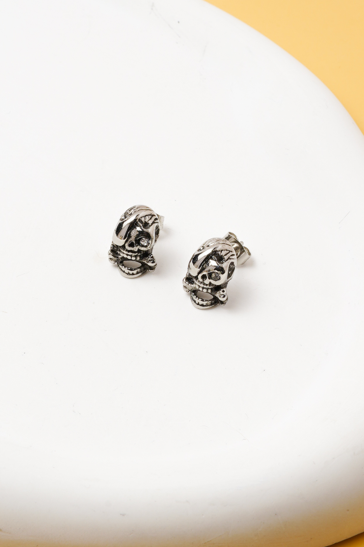 Großhändler Ceramik - Herren-Ohrringe – Silberner Totenkopf