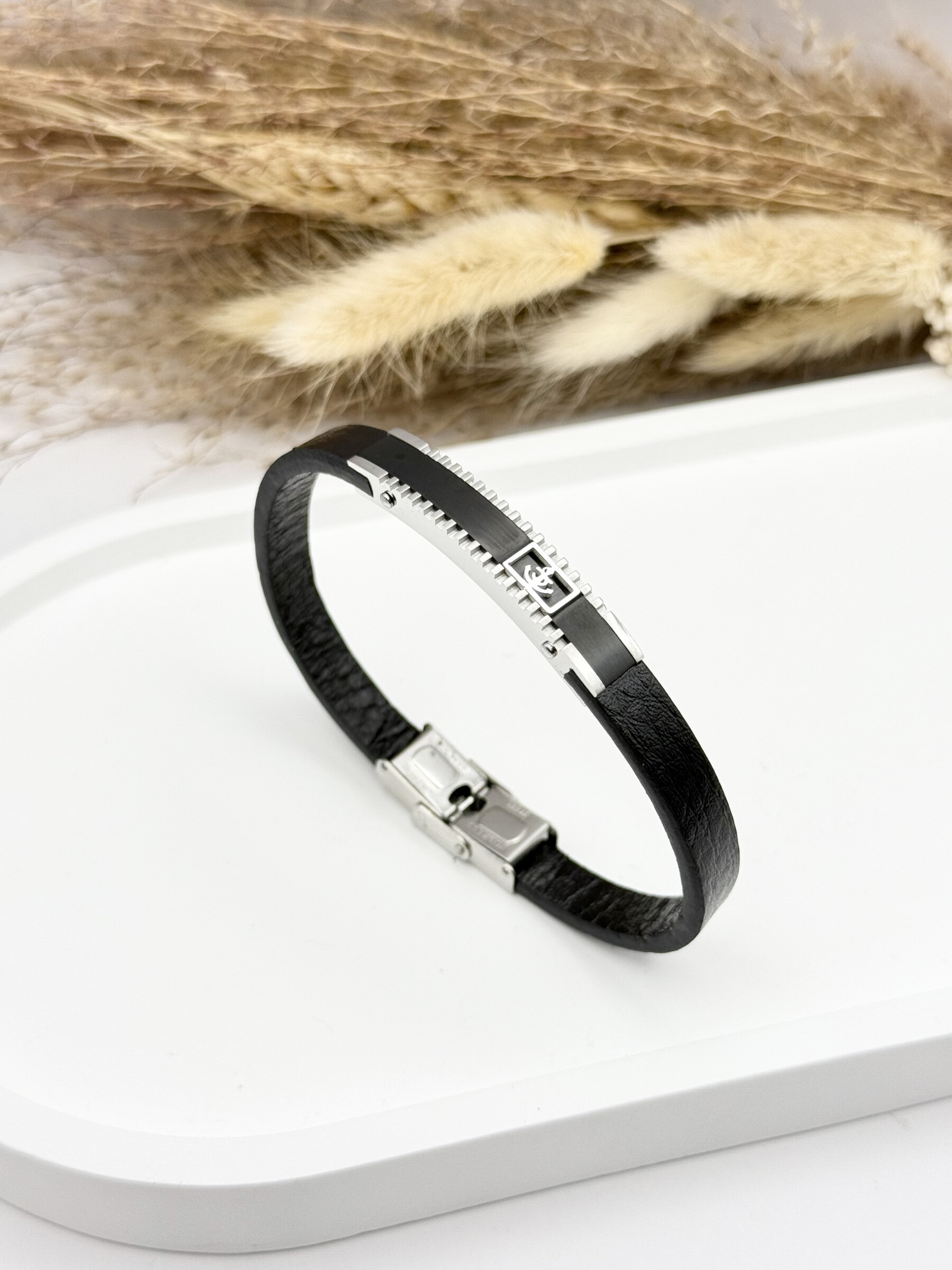Wholesaler Ceramik - Leather bracelet and stainless steel gourmet mesh