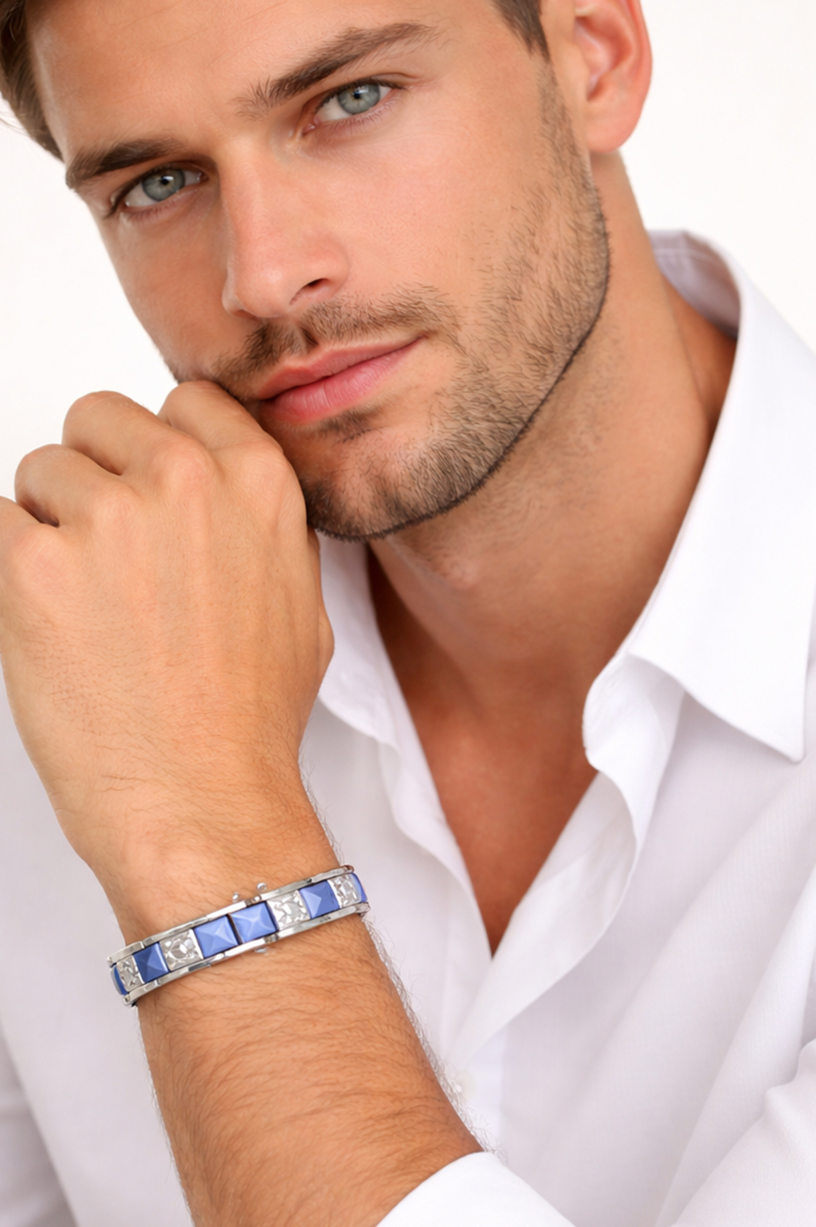 Großhändler Ceramik - Herrenarmband aus Edelstahl mit blauen Steinen – Länge 20 cm