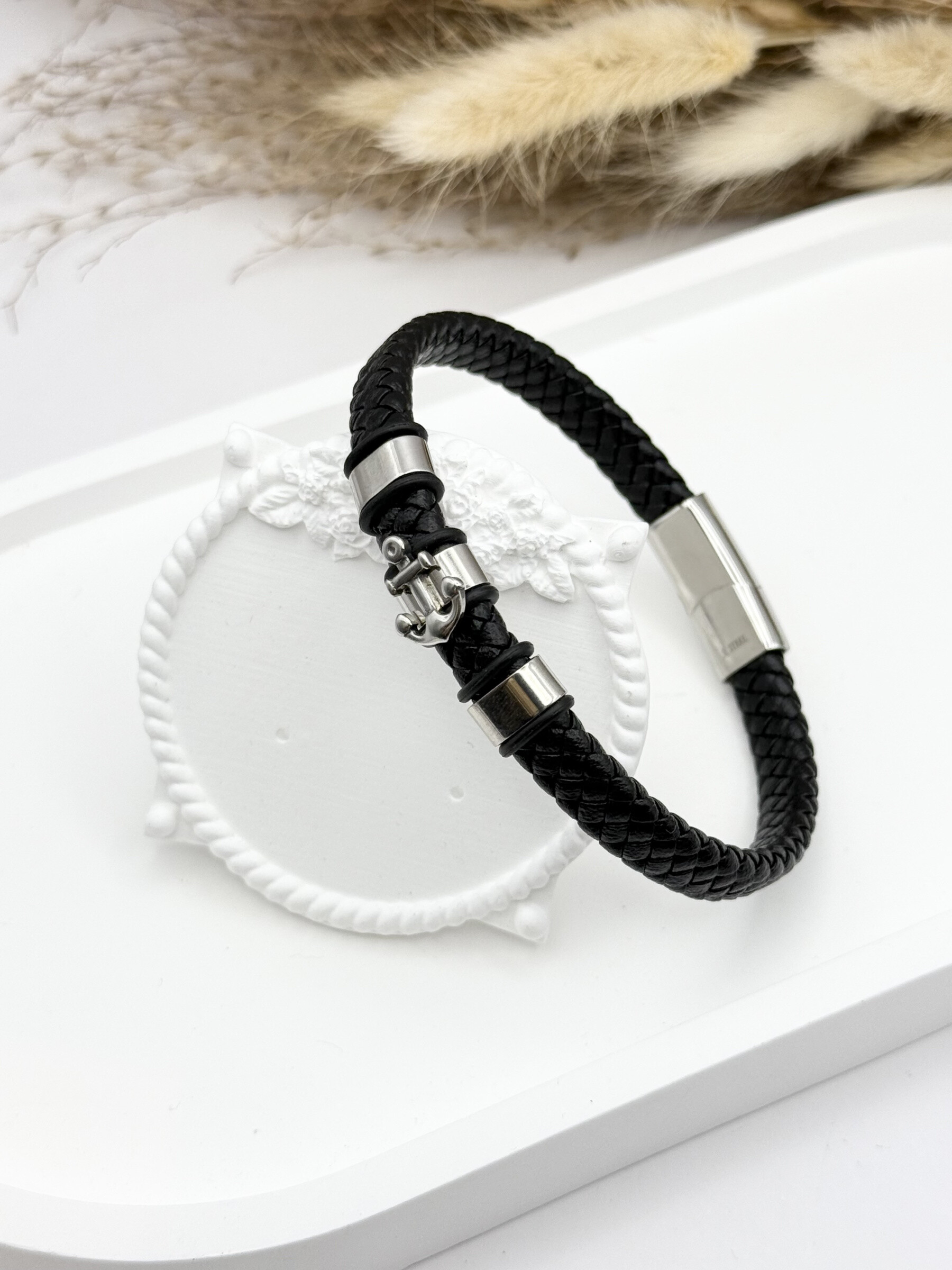 Wholesaler Ceramik - Leather bracelet and stainless steel gourmet mesh
