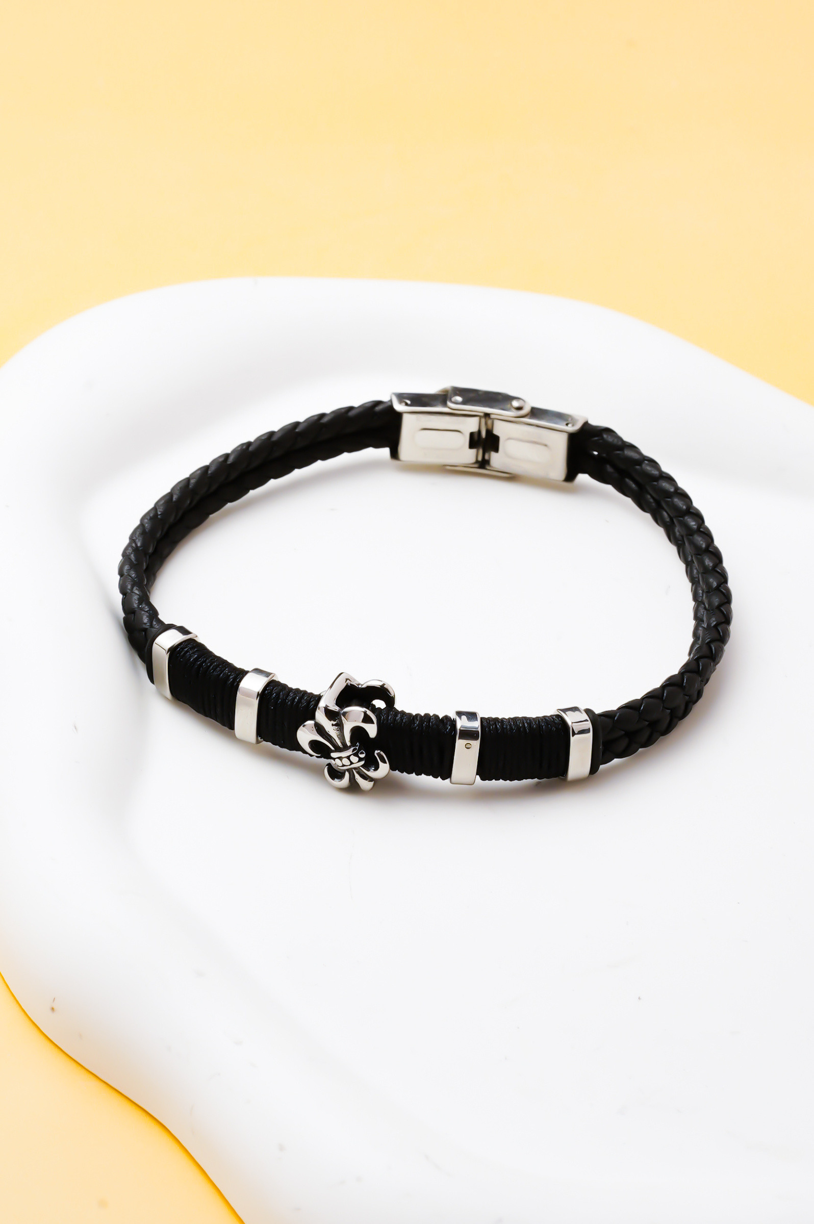 Grossista Ceramik - Bracciale Uomo in PU e Acciaio Inossidabile, Chiusura Magnetica, 20 cm