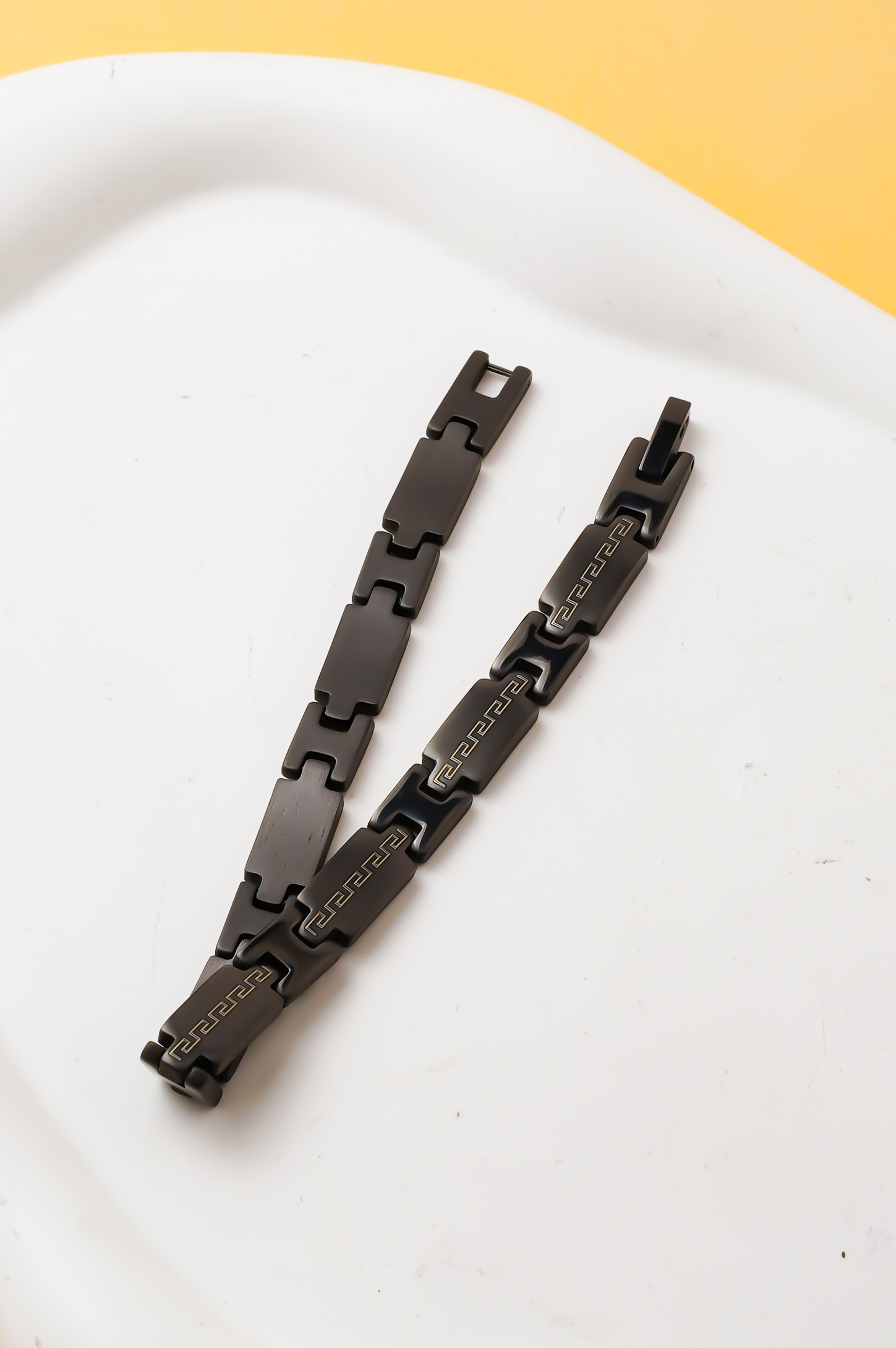 Grossista Ceramik - Bracciale Uomo – Acciaio Inossidabile -Lunghezza: 20 CM- Spessore: 8mm