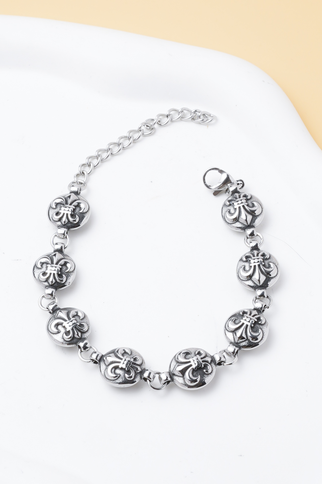 Großhändler Ceramik - Herrenarmband aus Edelstahl – Lilienmuster – 20 cm