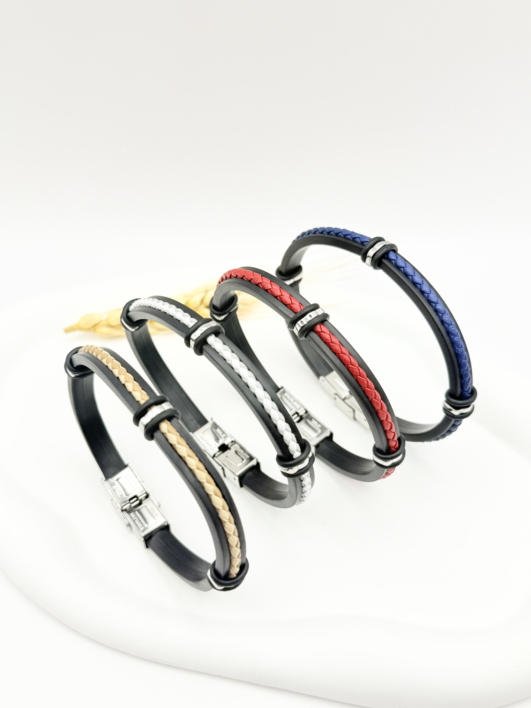 Wholesaler Ceramik - Man bracelet leather and stainless steel vertical bar motive, black or brown color