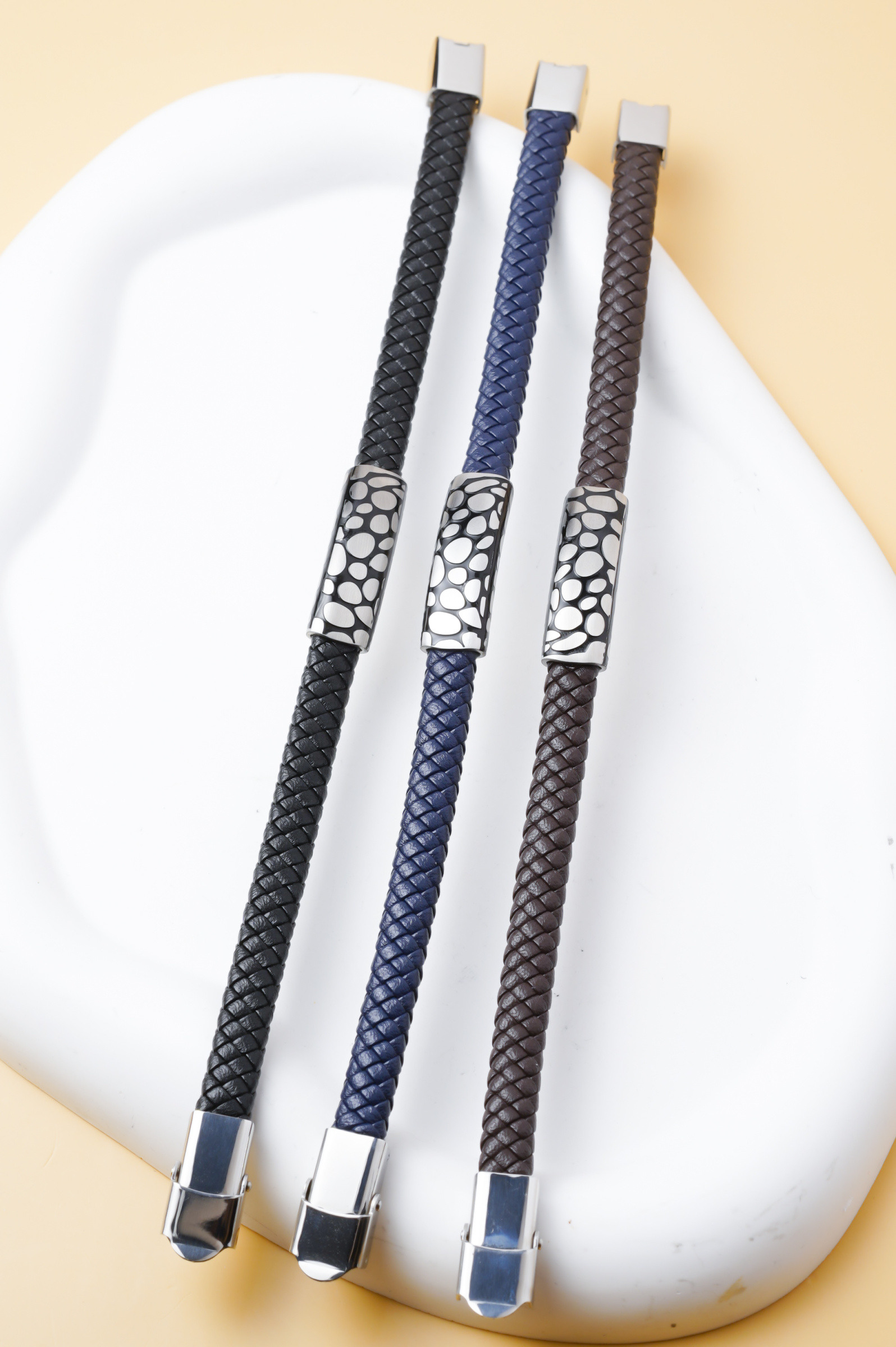 Wholesaler Ceramik - Men's Stainless Steel Bracelet 20cm – Elegant Braided PU – Choice of Colors