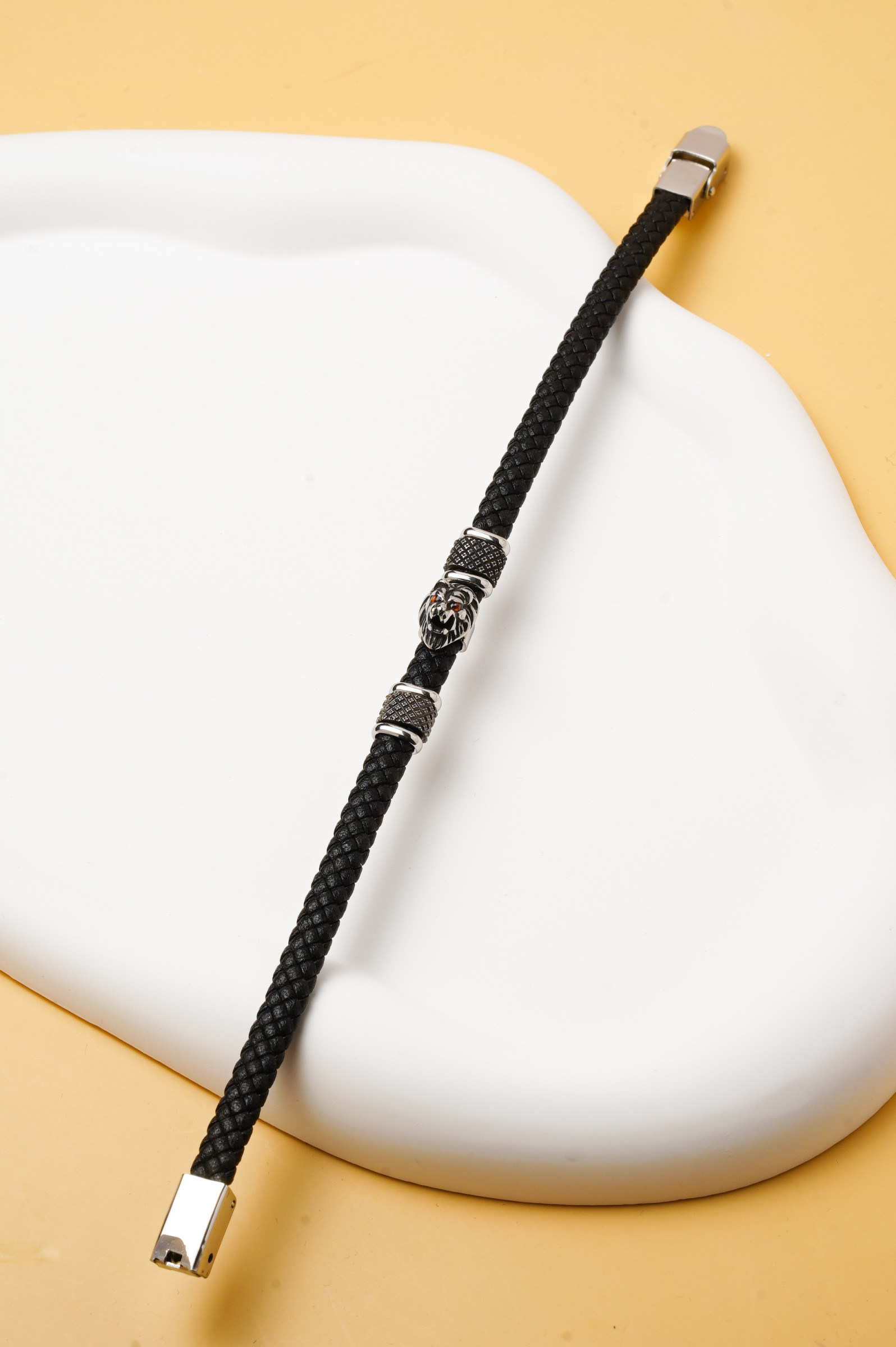 Wholesaler Ceramik - Men's braided black/brown PU leather bracelet with stainless steel – magnetic clasp – 20 cm – elegant lion style