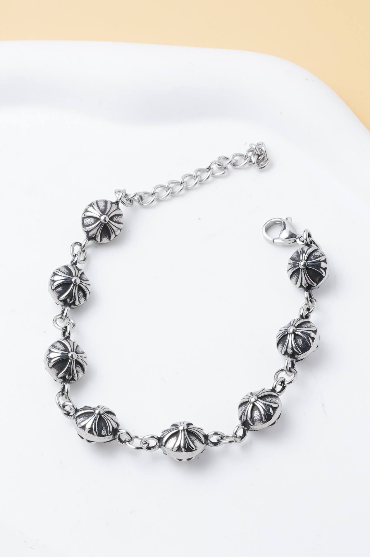 Großhändler Ceramik - Herrenarmband aus Edelstahl – Kreuzmuster – 20 cm