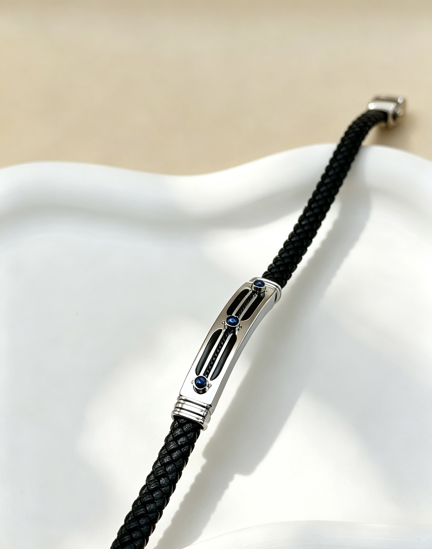 Wholesaler Ceramik - Black Braided Bracelet with Steel Plate & Blue Details - PU