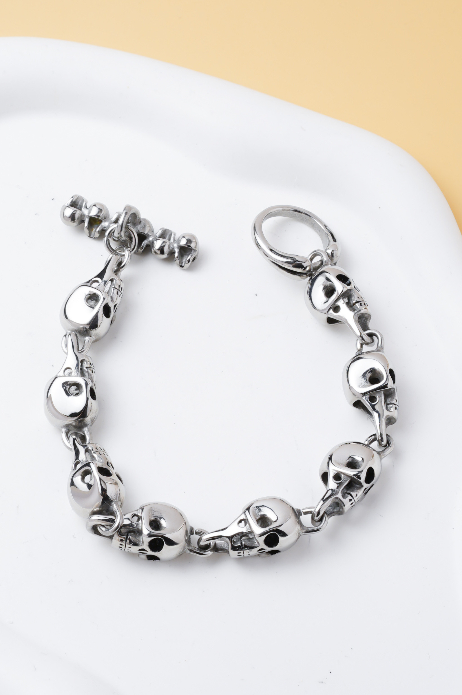 Wholesaler Ceramik - Men's Stainless Steel Bracelet with Stylized Skull 20 cm – Skull Bracelet Rock Biker Style