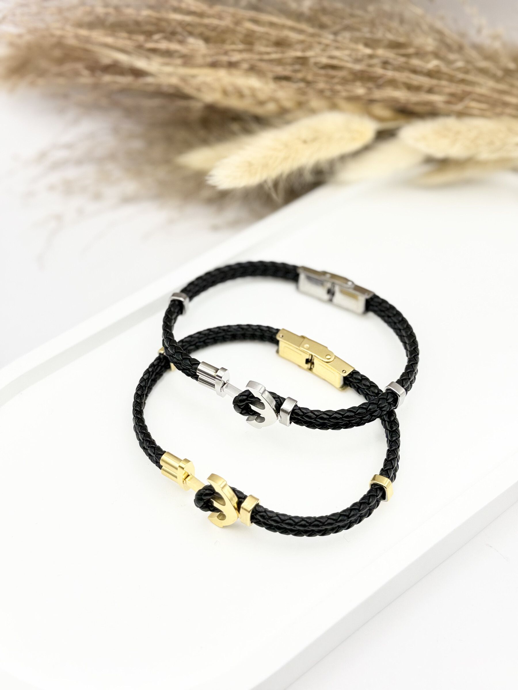 Wholesaler Ceramik - Braided leather bracelet with navy anchor - elegance and adventure