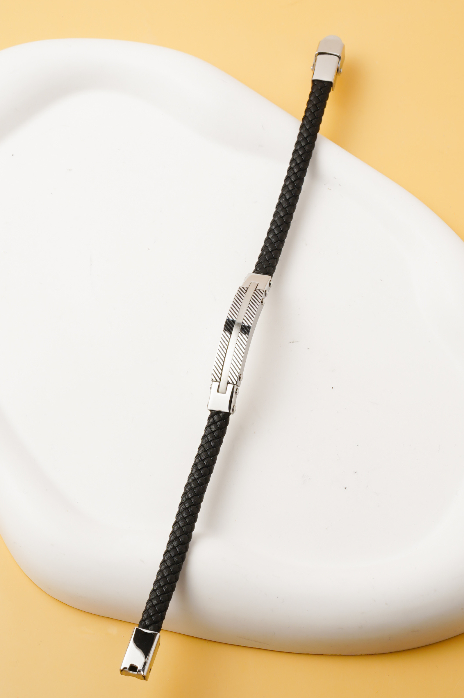 Wholesaler Ceramik - Men's Braided PU Bracelet 20 cm – Black – Stainless Steel Plate