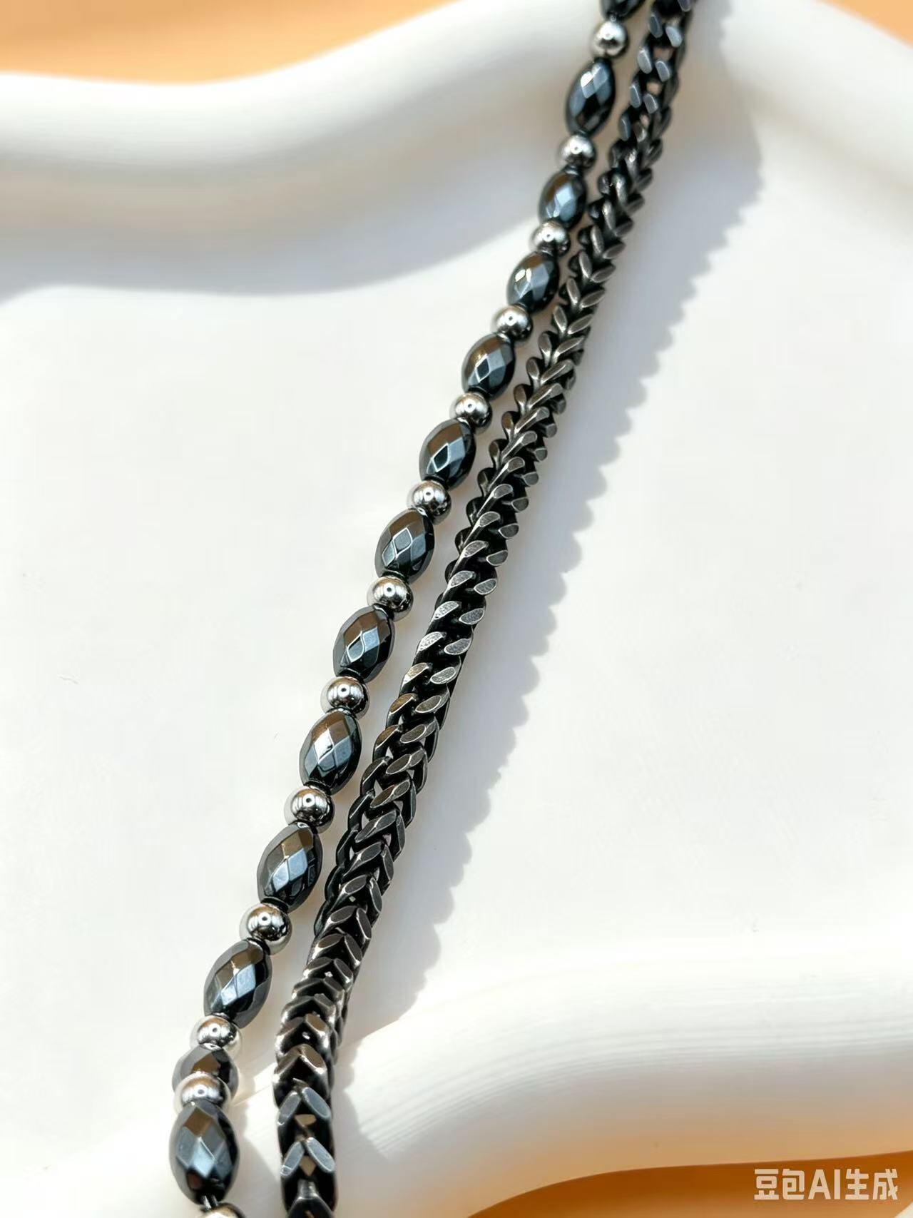 Grossiste Ceramik - Bracelet Femme Double Rang – Chaîne & Perles Hématite Facettées