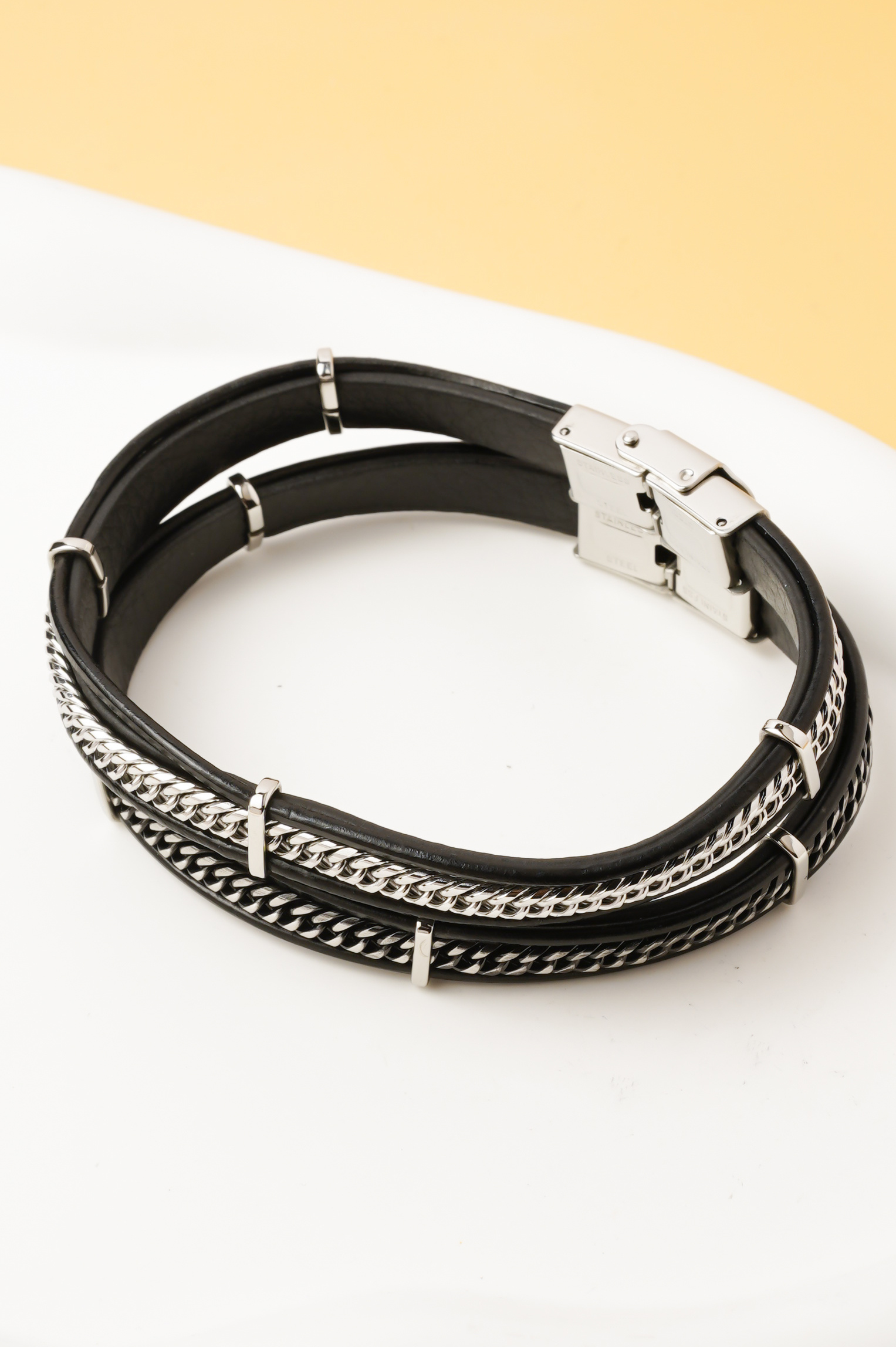 Großhändler Ceramik - Herrenarmband aus PU & Stahl – Integrierte Kette, Farbe nach Wahl, 20 cm