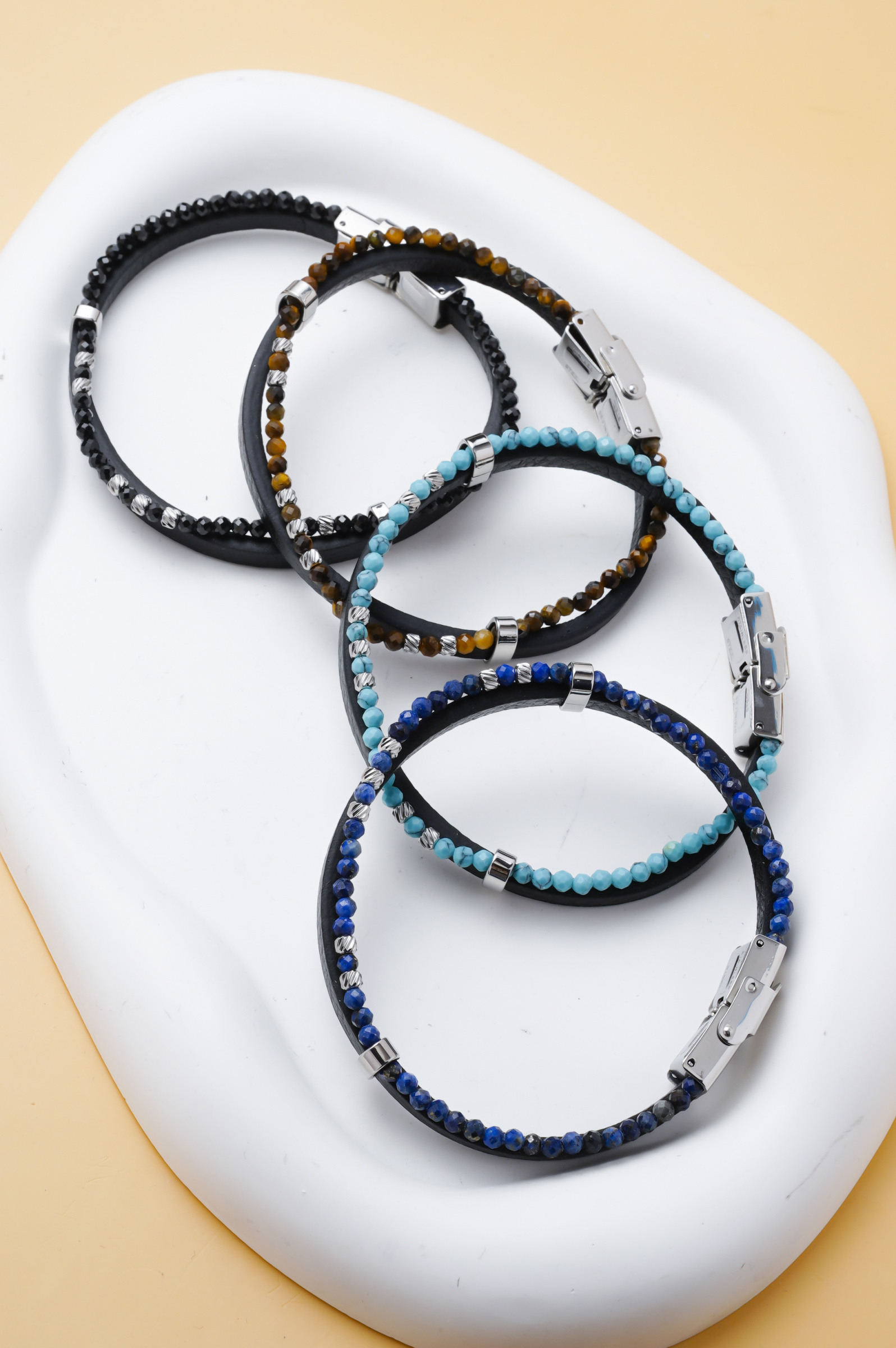 Großhändler Ceramik - Herrenarmband mit Perlen und PU aus Edelstahl – 20 cm – Farbe nach Wahl