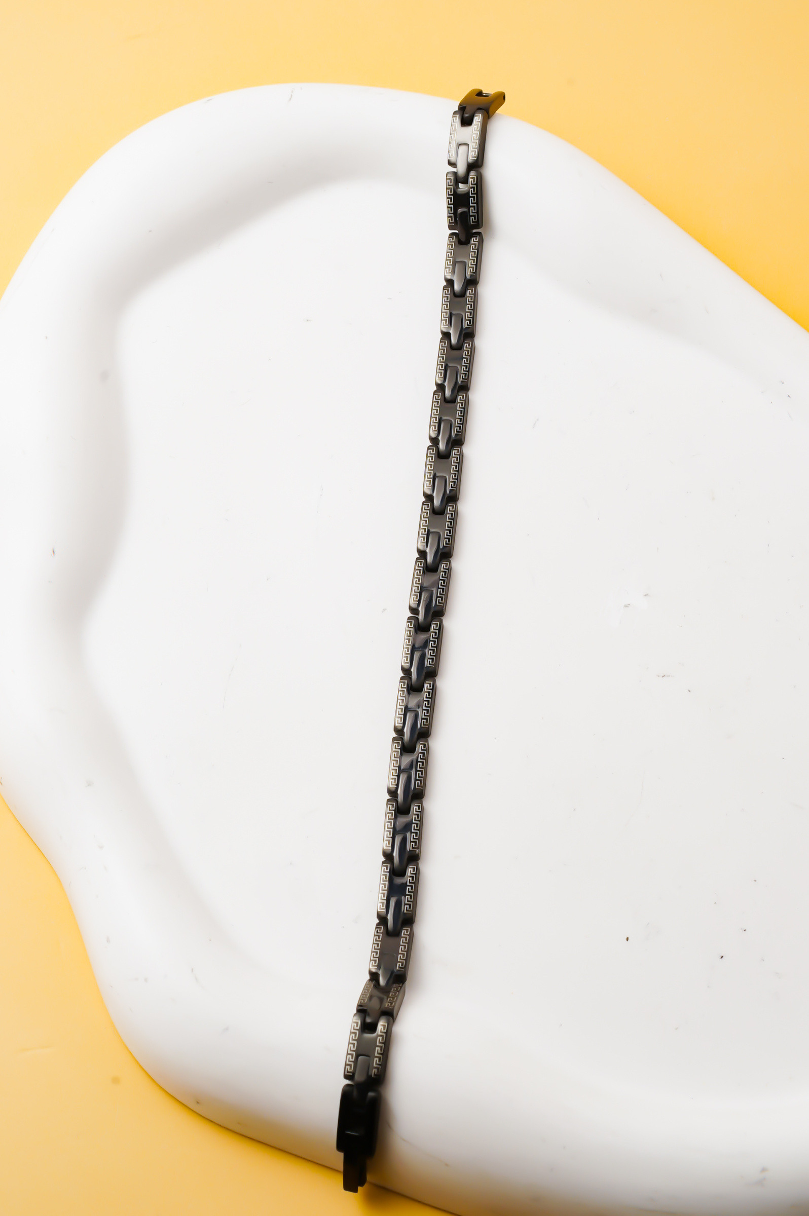 Großhändler Ceramik - Herrenarmband – Edelstahl -Länge: 20 CM -Modernes und maskulines Design