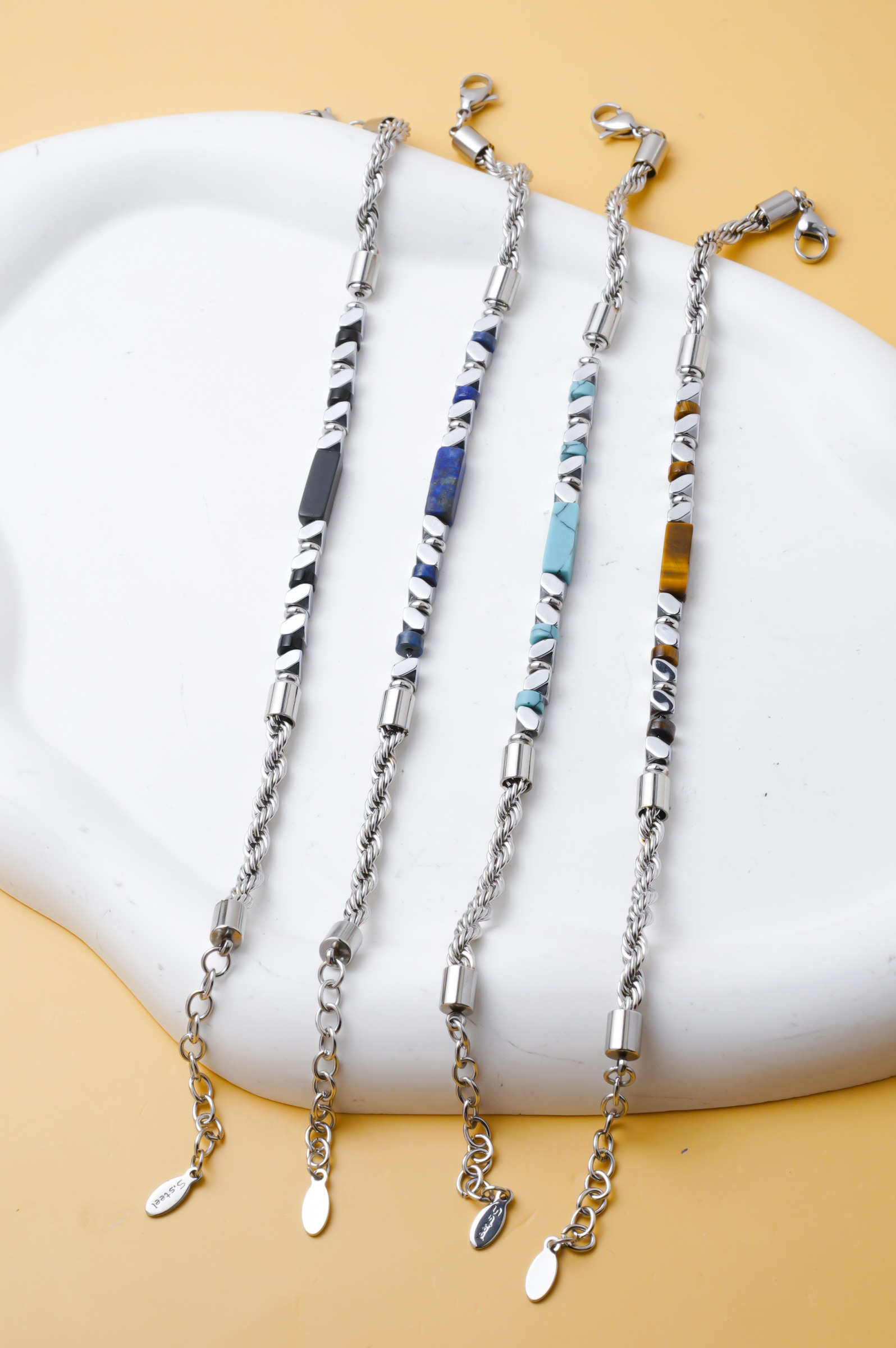 Großhändler Ceramik - Geflochtenes Herrenarmband mit Steinen – Edelstahl – 18 + 3,5 cm