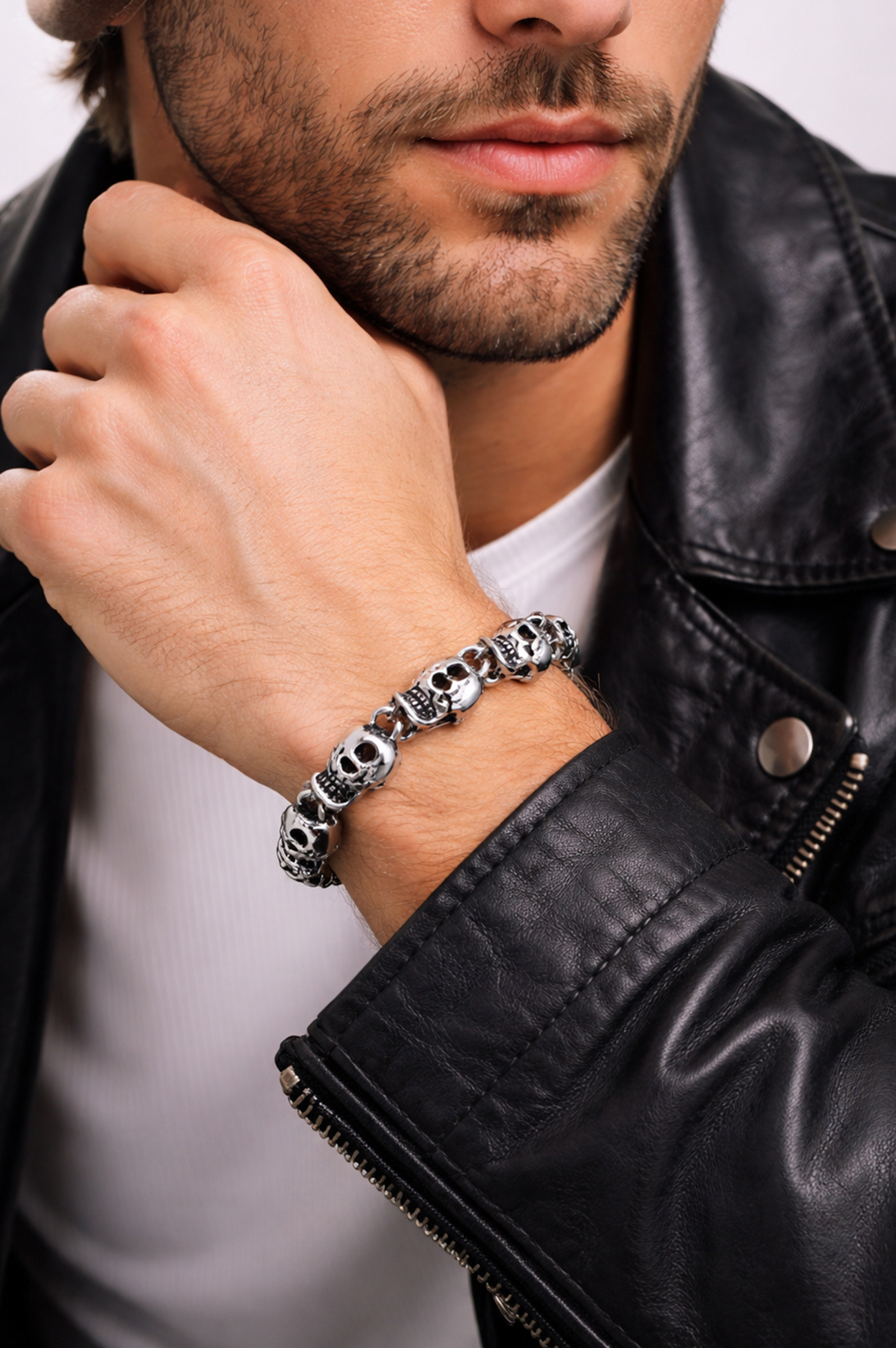 Großhändler Ceramik - Herrenarmband Edelstahl 20 cm – Kettenarmband mit Totenkopf-Muster im Rock-Stil - Totenkopf