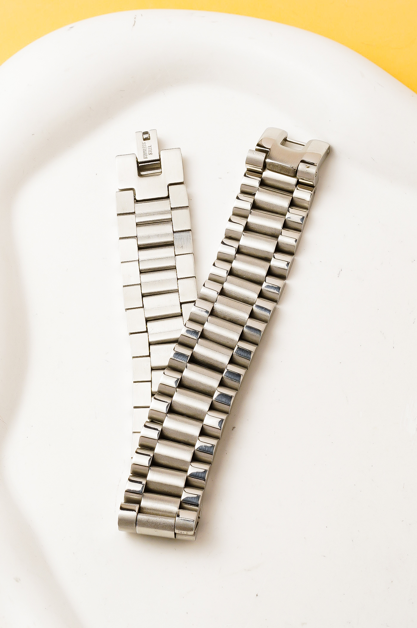 Grossista Ceramik - Bracciale Uomo Acciaio Inossidabile 20CM – Larghezza 2CM | Stile Lusso