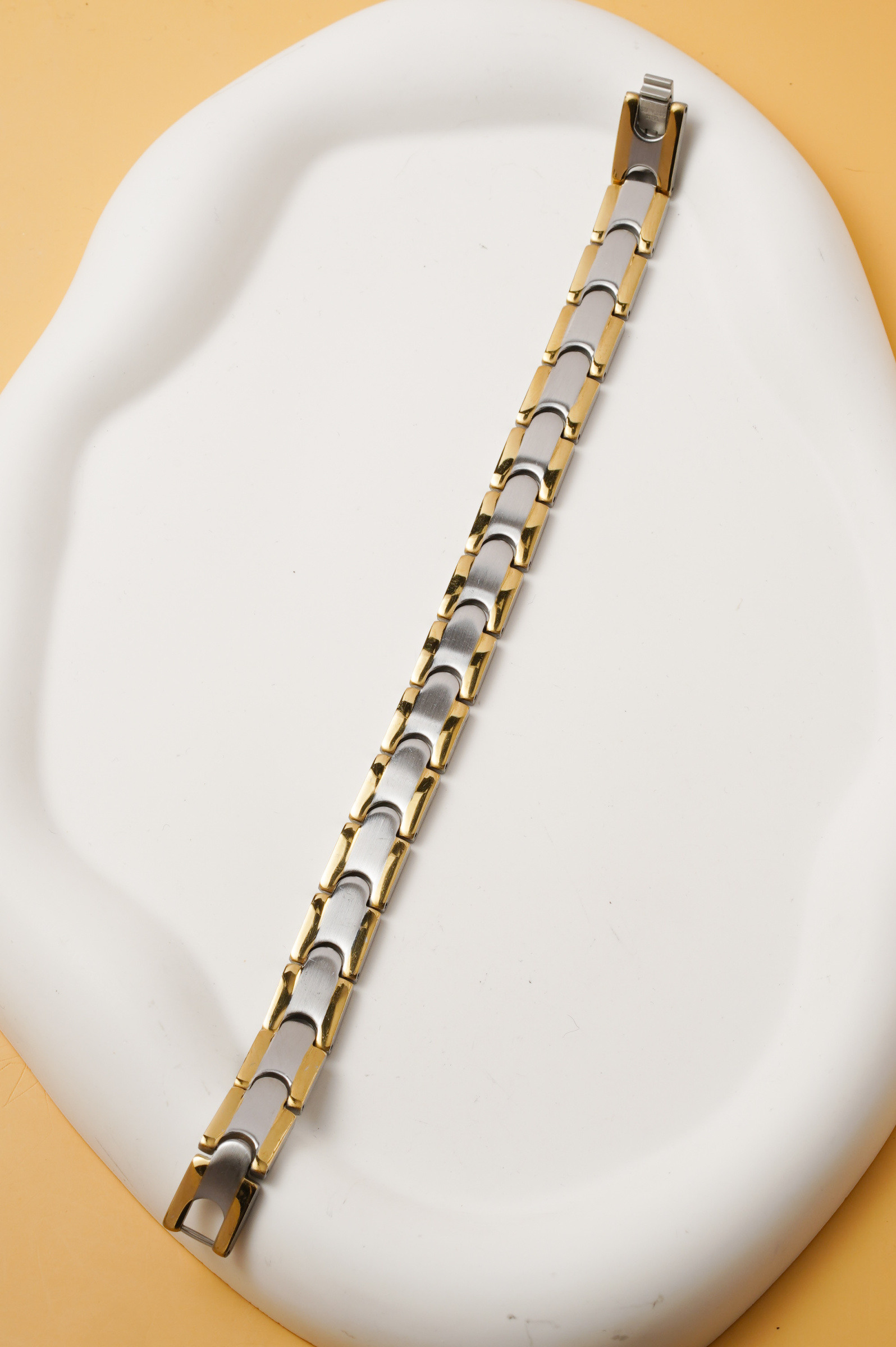 Großhändler Ceramik - Herrenarmband 20 cm / 10 mm – Zweifarbiges Gold & Silber Edelstahl