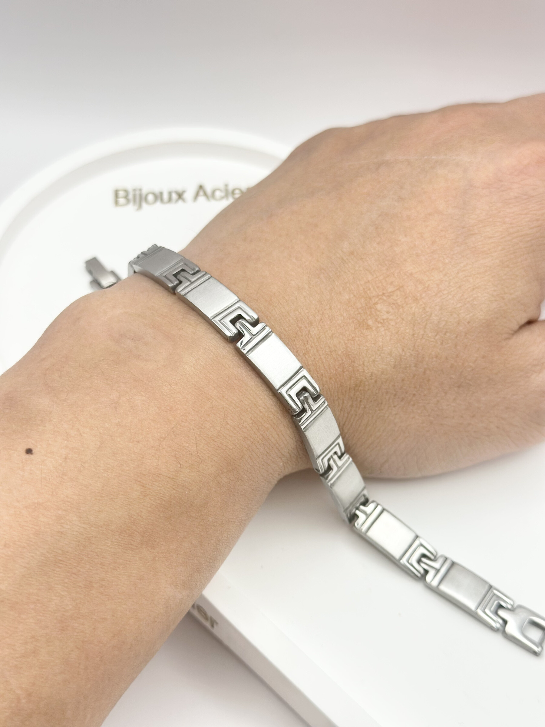 Grossiste Ceramik - Bracelet en Acier Inoxydable – Design Moderne 21 cm