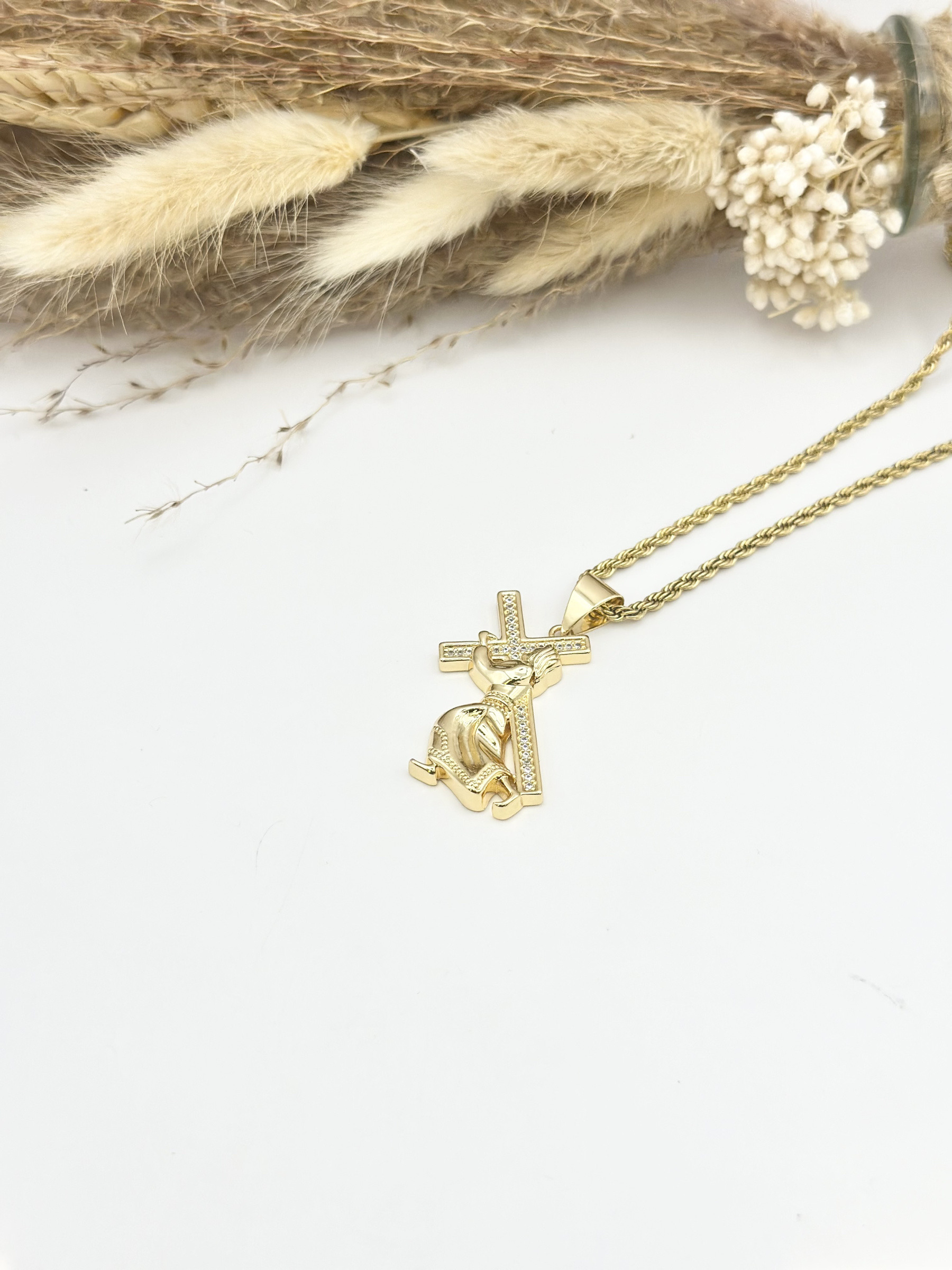 Grossiste Ceramik - Collier acier inoxydable avec pendentif croix strass zirconium