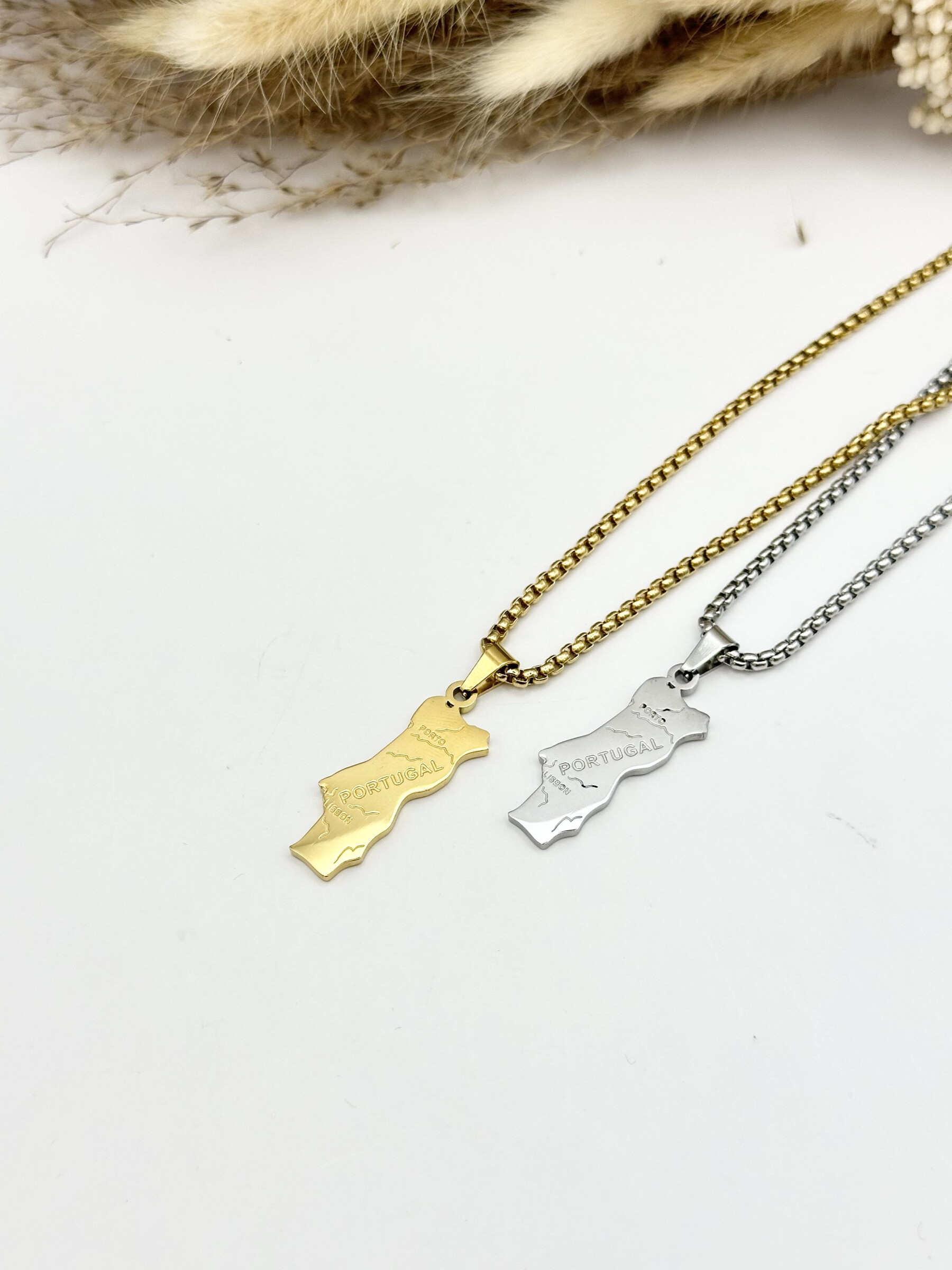 Wholesaler Ceramik - Stainless steel pendant necklace with Albania map