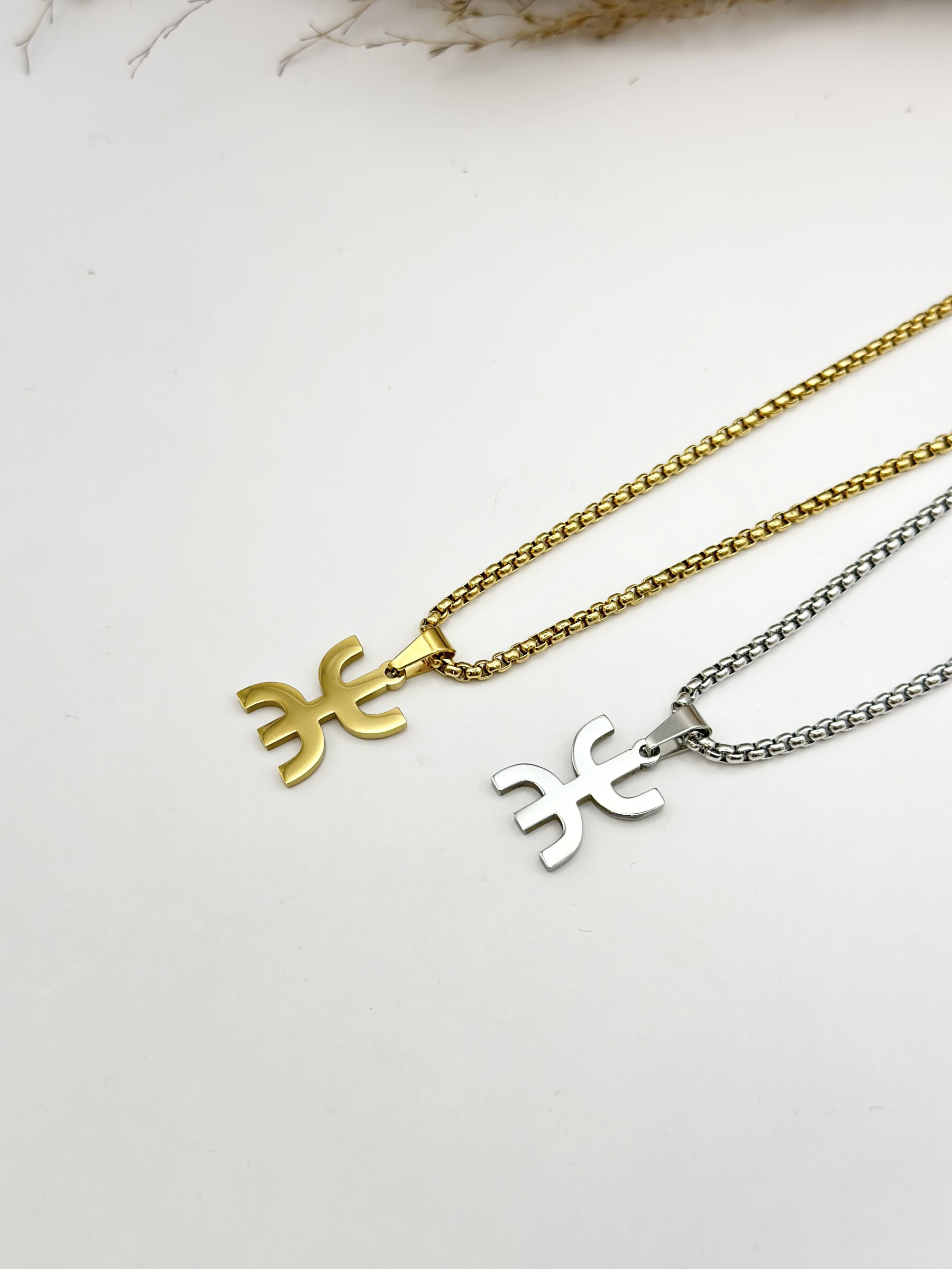 Wholesaler Ceramik - Stainless steel pendant necklace with Albania map