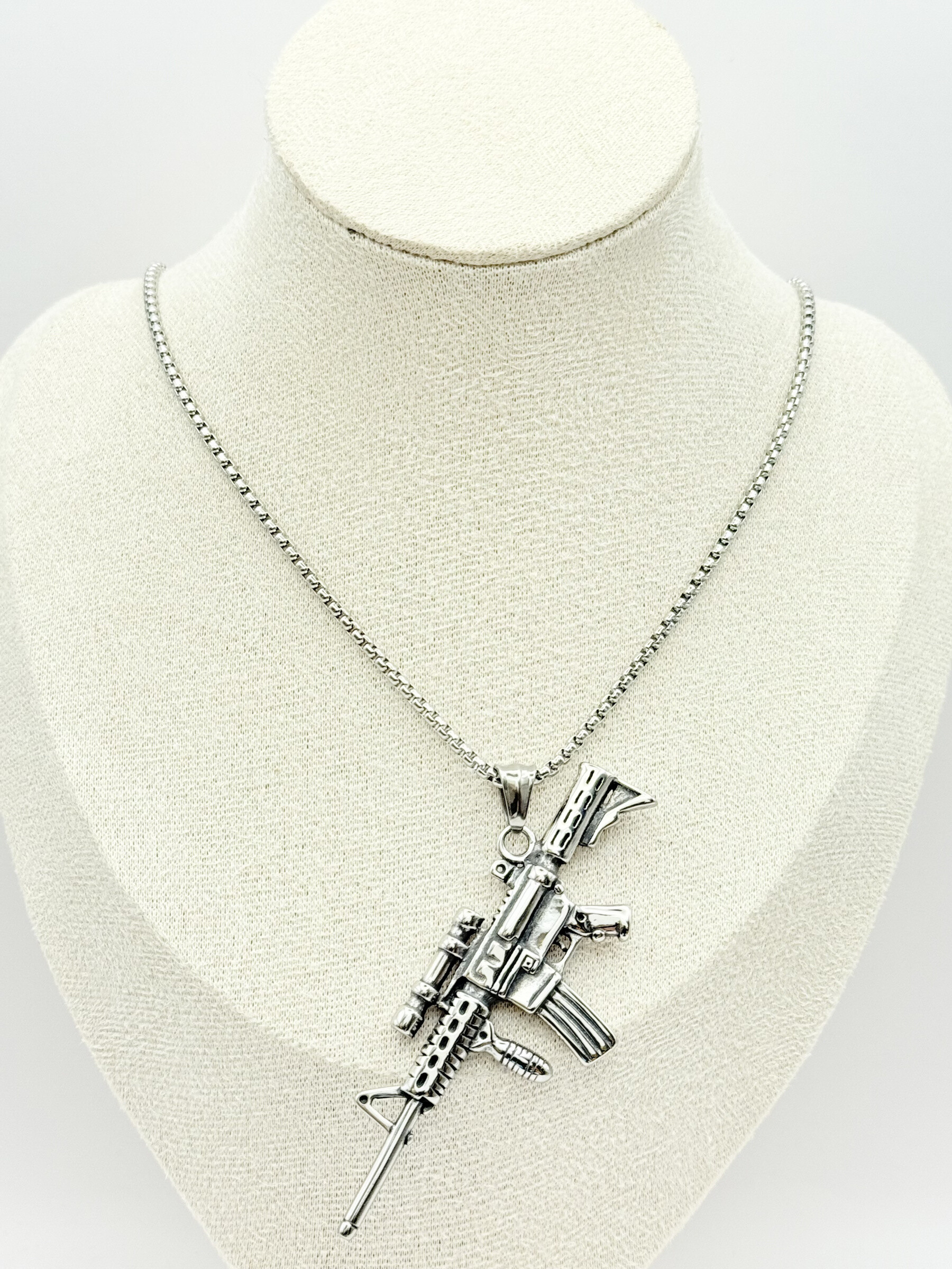 Wholesaler Ceramik - Stainless steel machine gun pendant necklace – 55 cm
