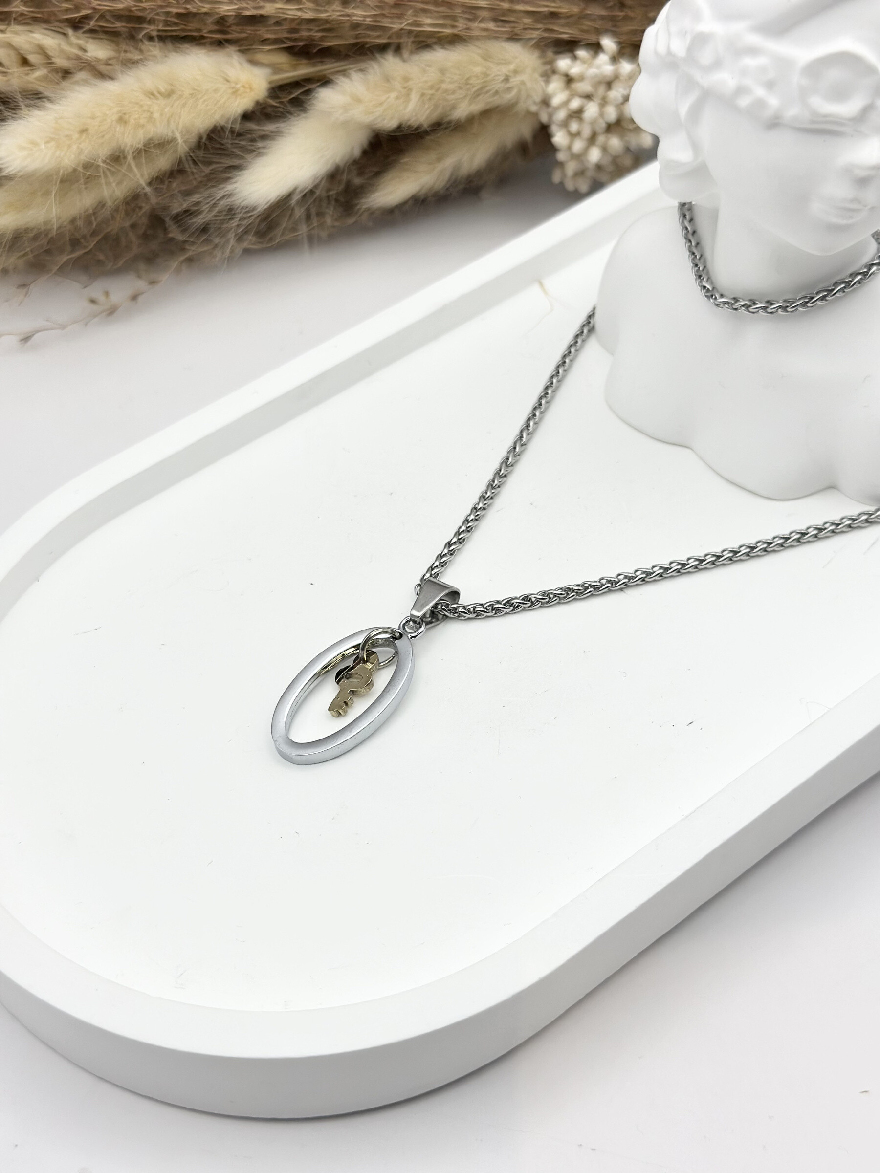 Grossiste Ceramik - Collier avec pendentif en acier inoxydable