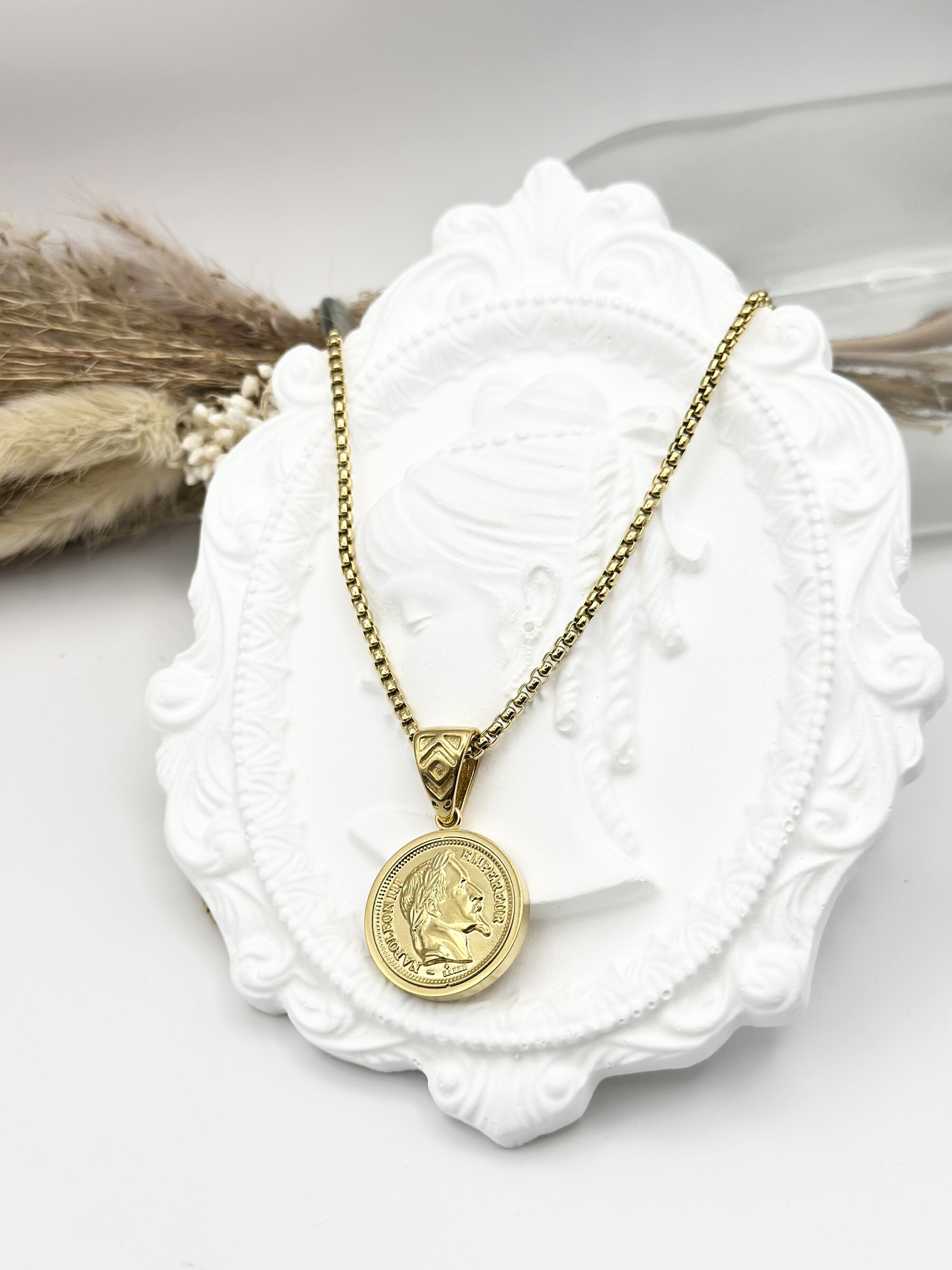 Wholesaler Ceramik - Stainless steel necklace with zirconium rhinestone cross pendant