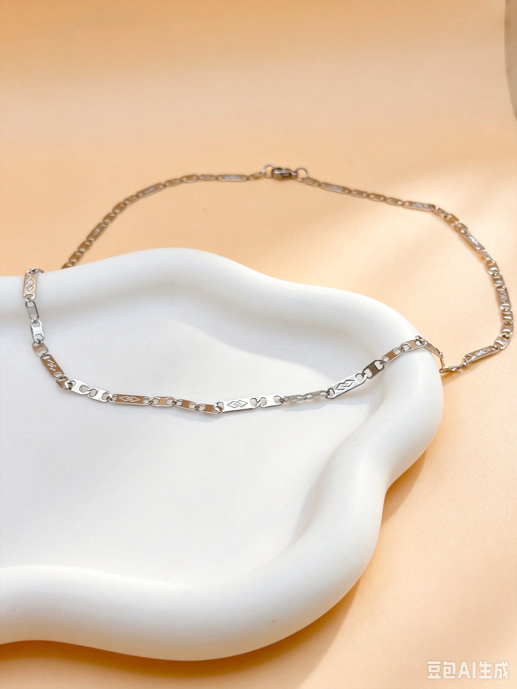Grossiste Ceramik - Chaîne collier acier inoxydable motif losange gravé, chaîne fine pour homme femme,