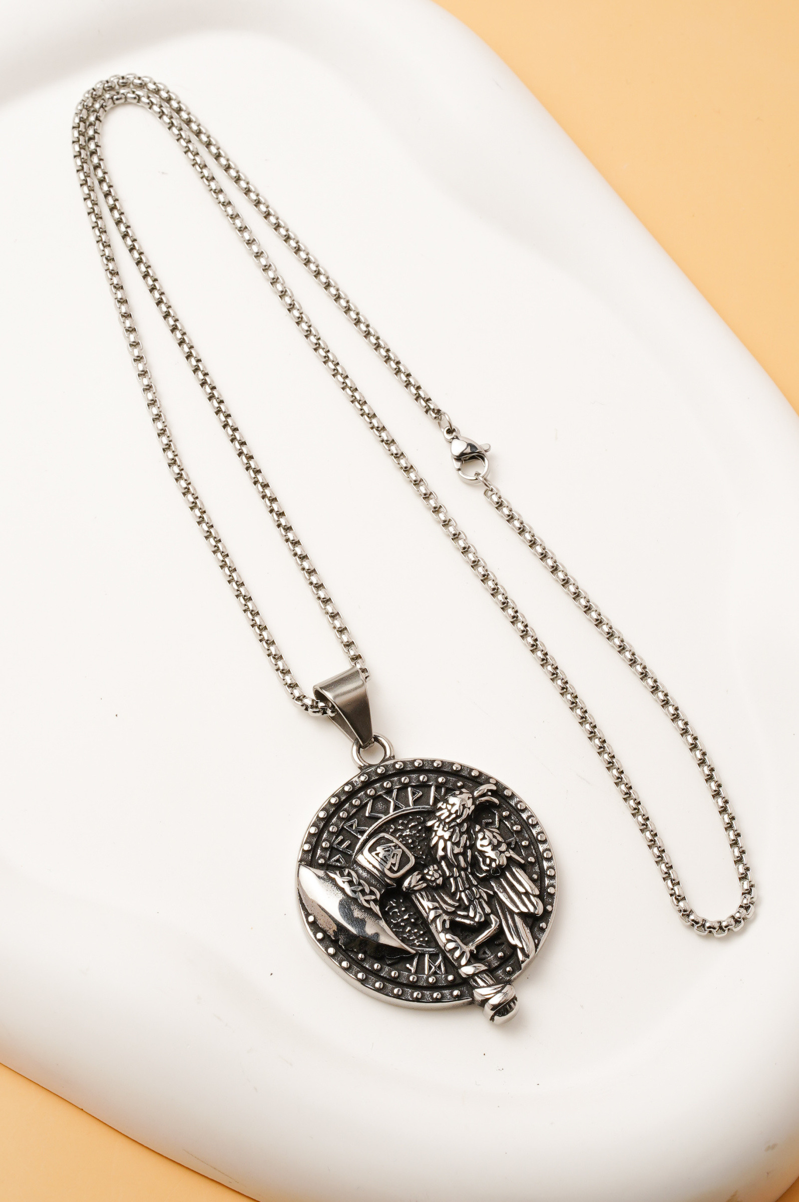 Wholesaler Ceramik - Men's Necklace – Viking Medallion – Raven & Axe – 55 cm Chain & 4 cm Pendant