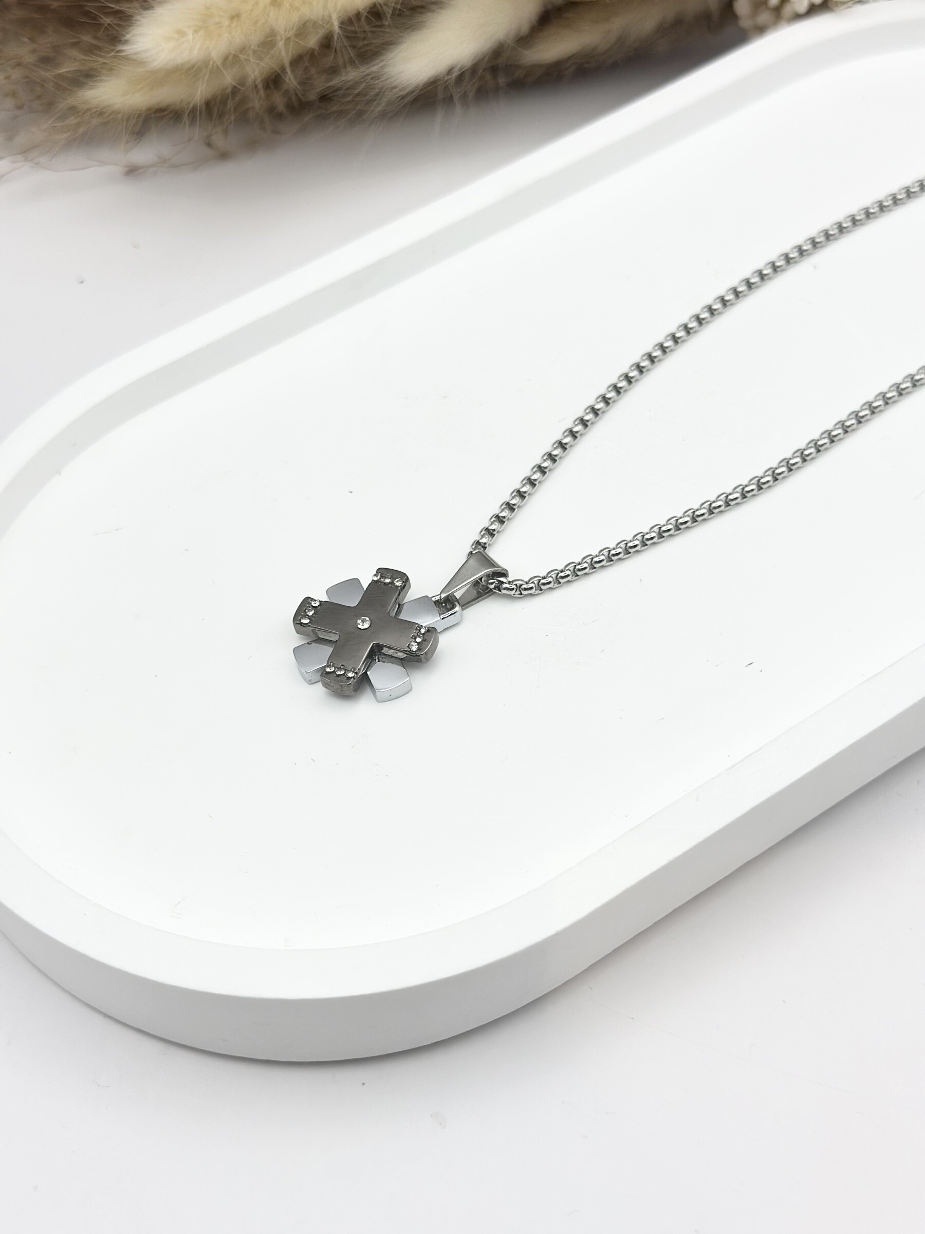Grossista Ceramik - Collana con ciondolo in acciaio inossidabile