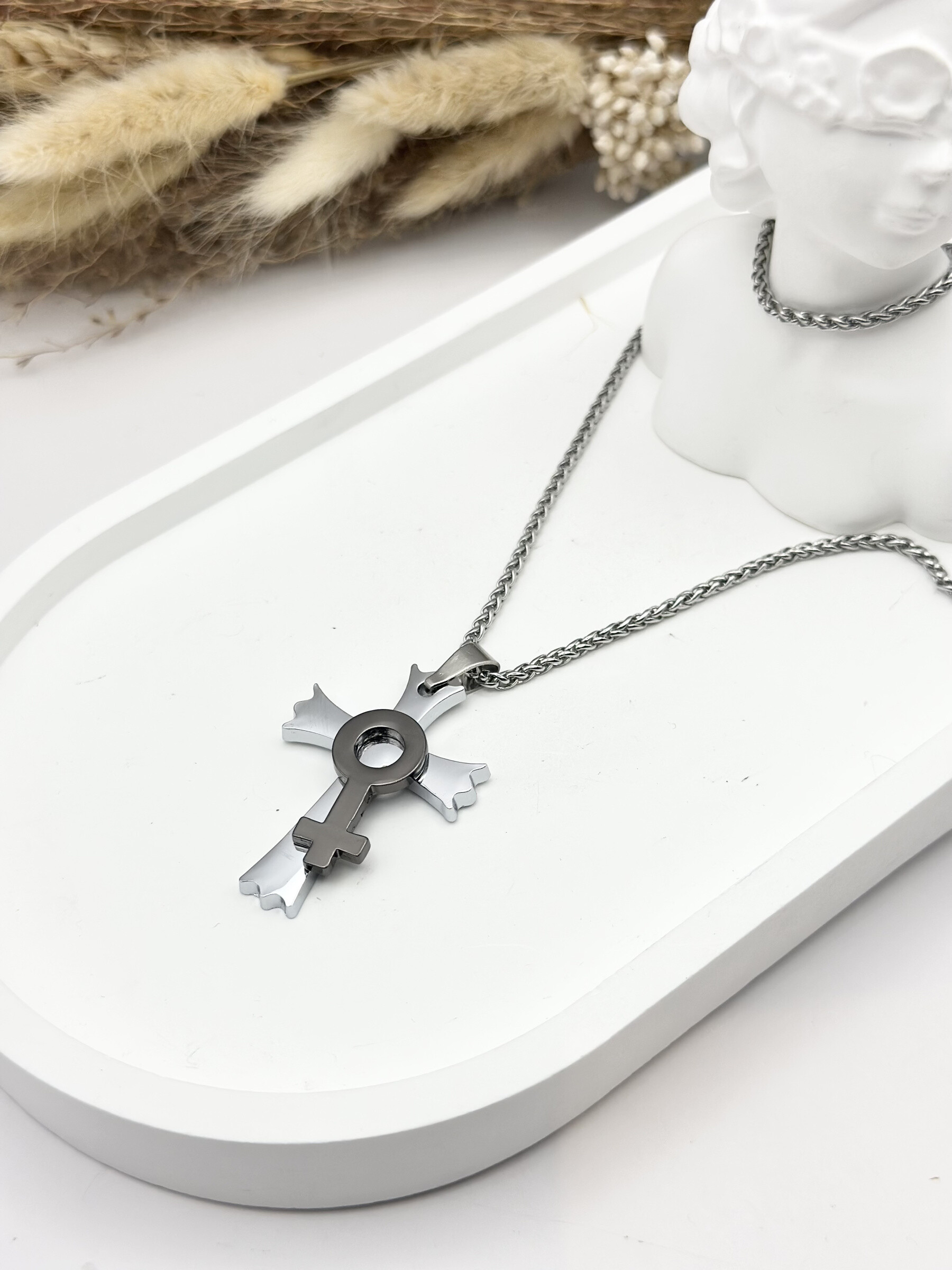 Grossiste Ceramik - Collier avec pendentif en acier inoxydable