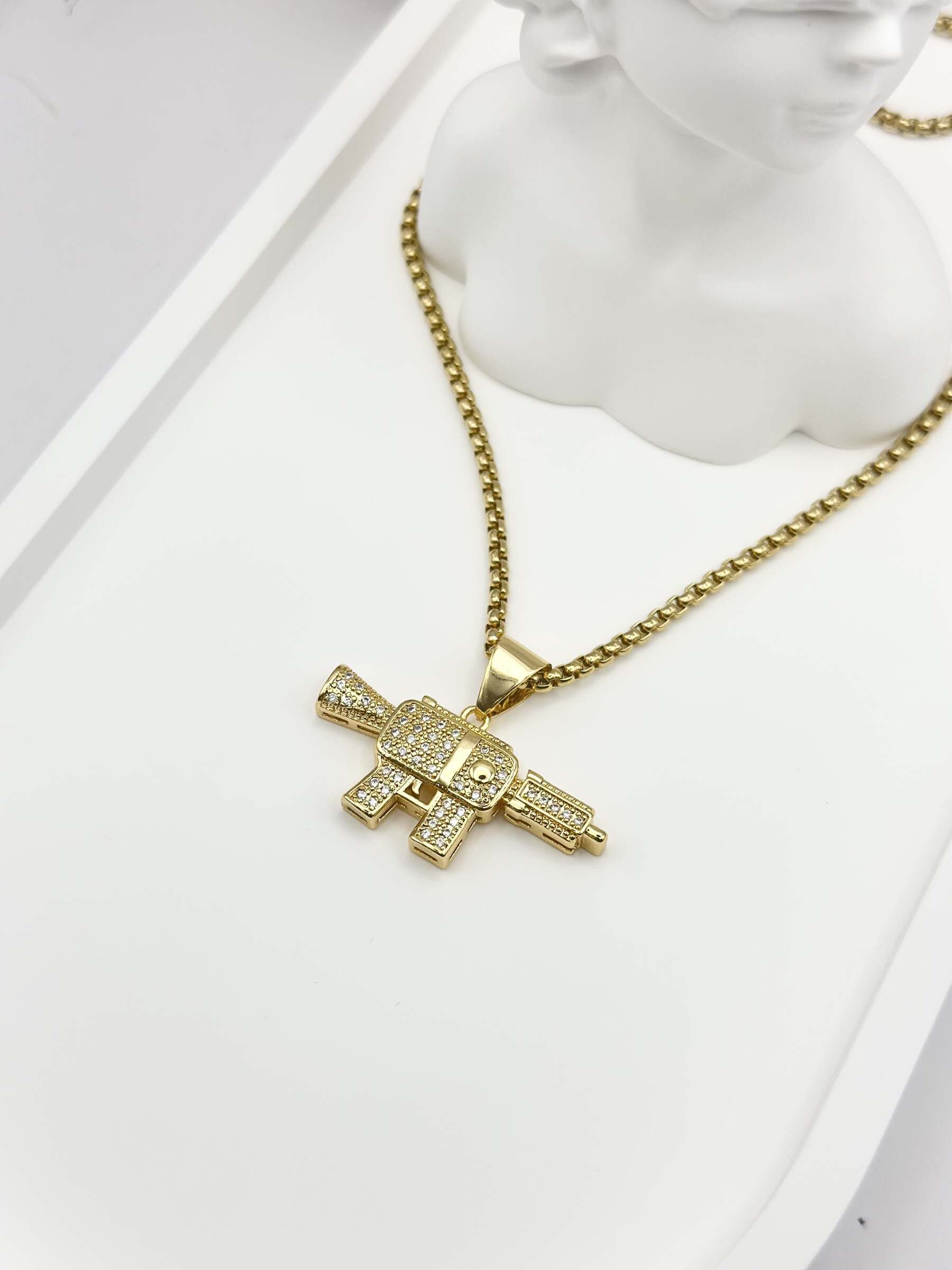 Wholesaler Ceramik - Stainless steel necklace with zirconium rhinestone cross pendant