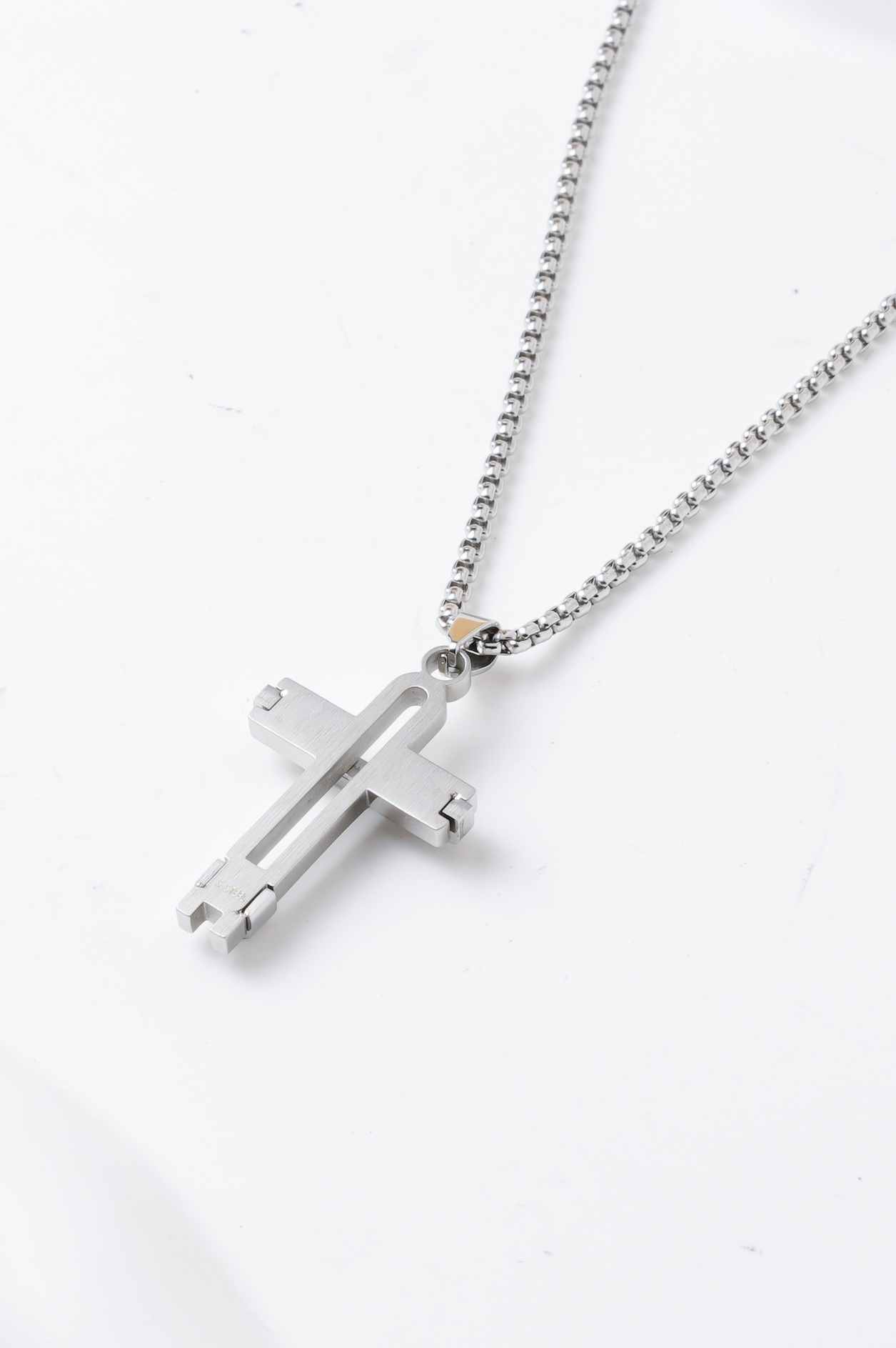 Wholesaler Ceramik - Men's necklace 55 cm – stainless steel cross pendant, available in silver or black, durable chain with a modern style